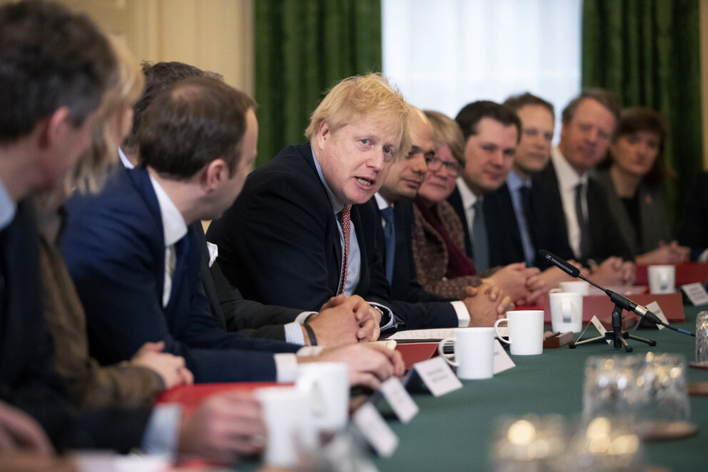 Boris Johnson na stretnutí kabinetu