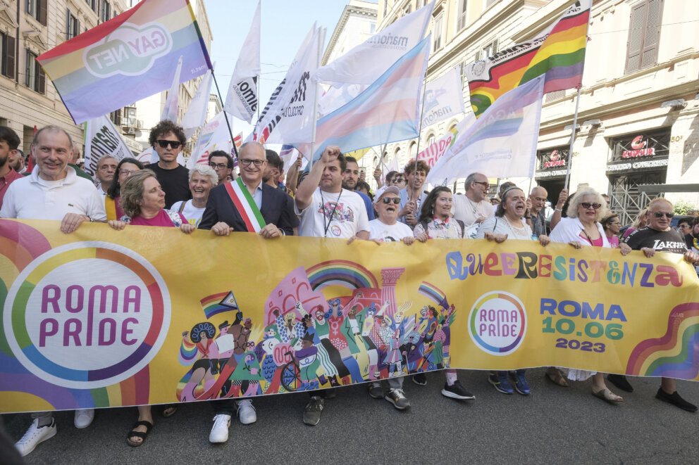 Pochod zapráva LGBTQ+ v Ríme