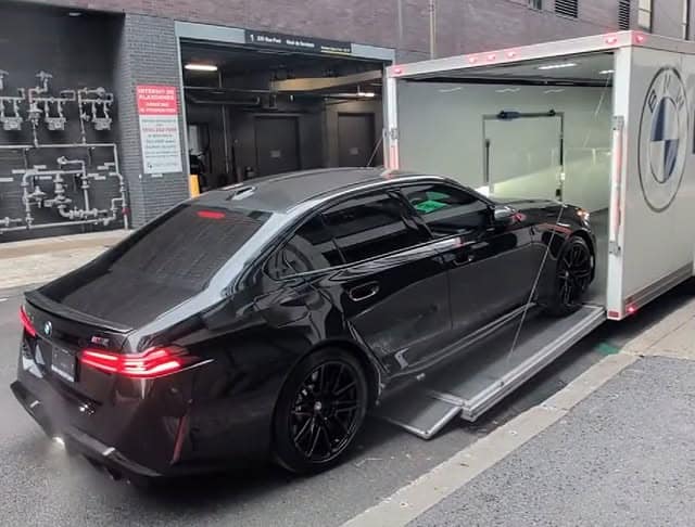 slafkovský-bmw