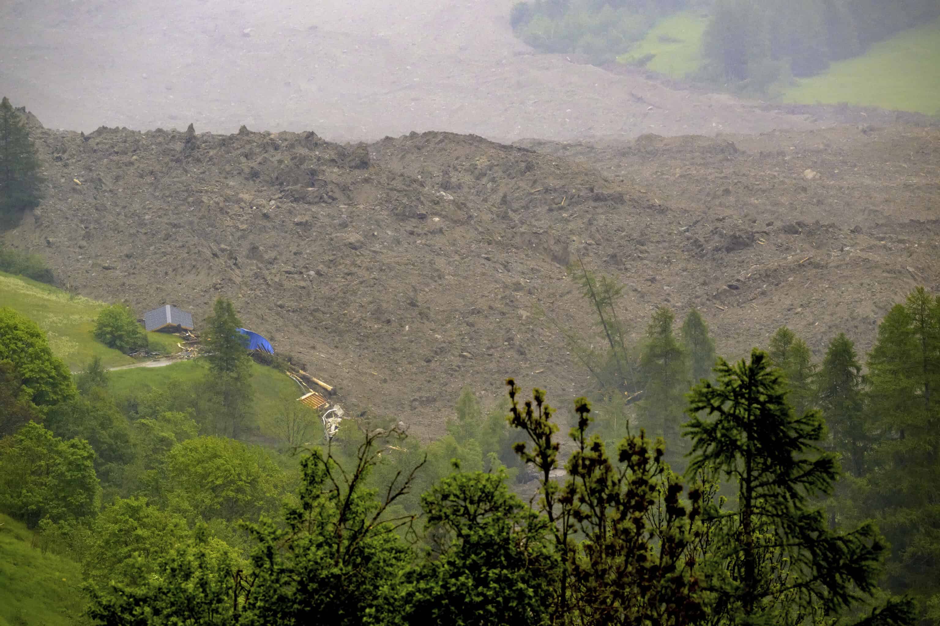 Švajčiarsko zosuv pôdy na dedinu Blatten