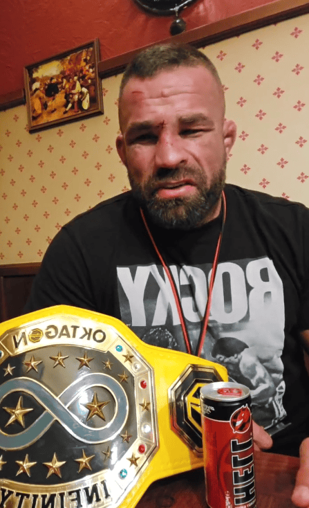 Karlos Vémola