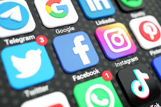 sociálne-siete-facebook-goole