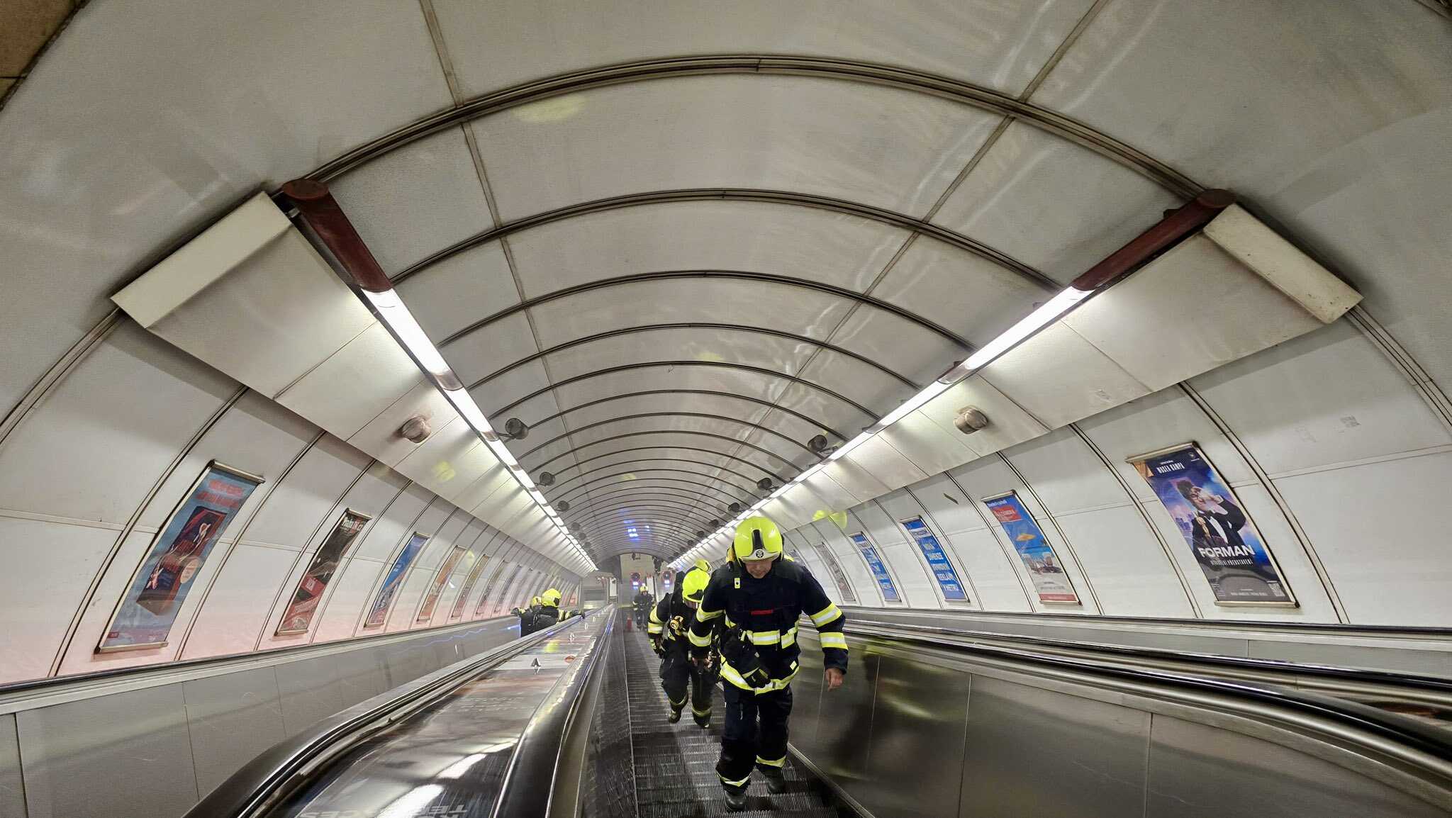 praha-eskalátor-požiar