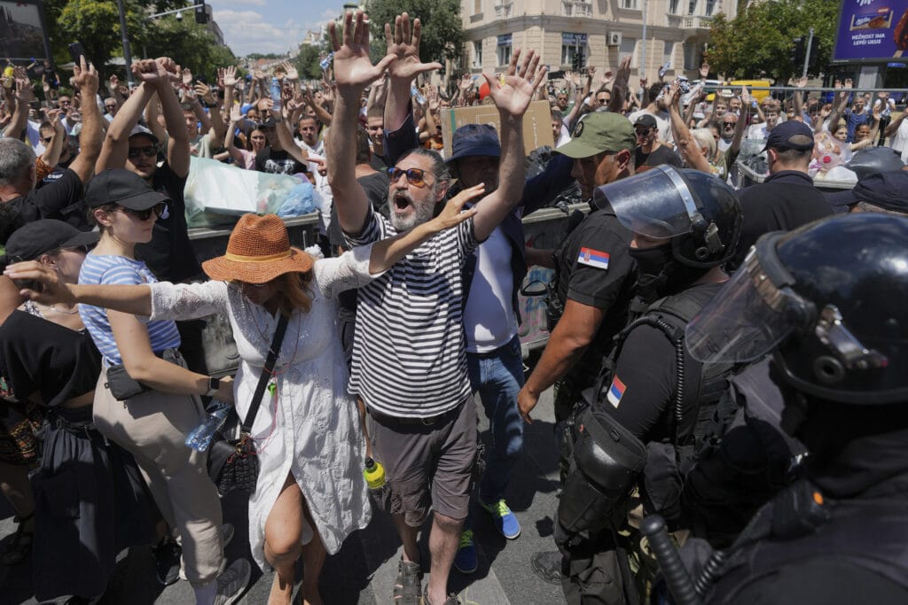 Protesty v Srbsku neutíchajú, Zdroj: TASR