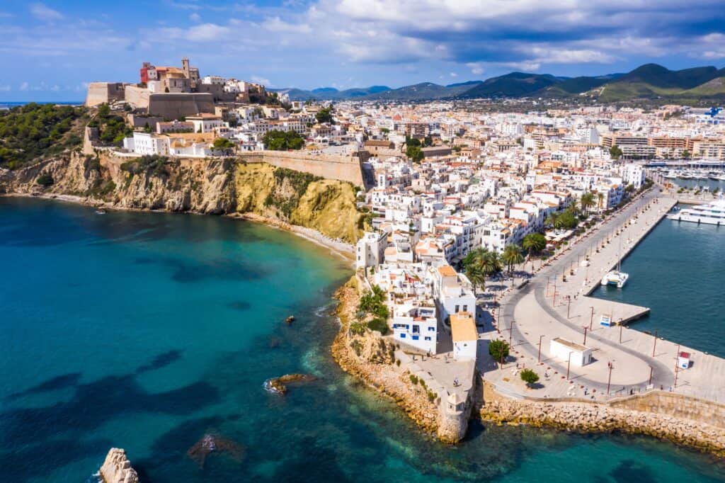 Očarujúce historické mesto Dalta Vila, Zdroj: X/Balearic Islands
