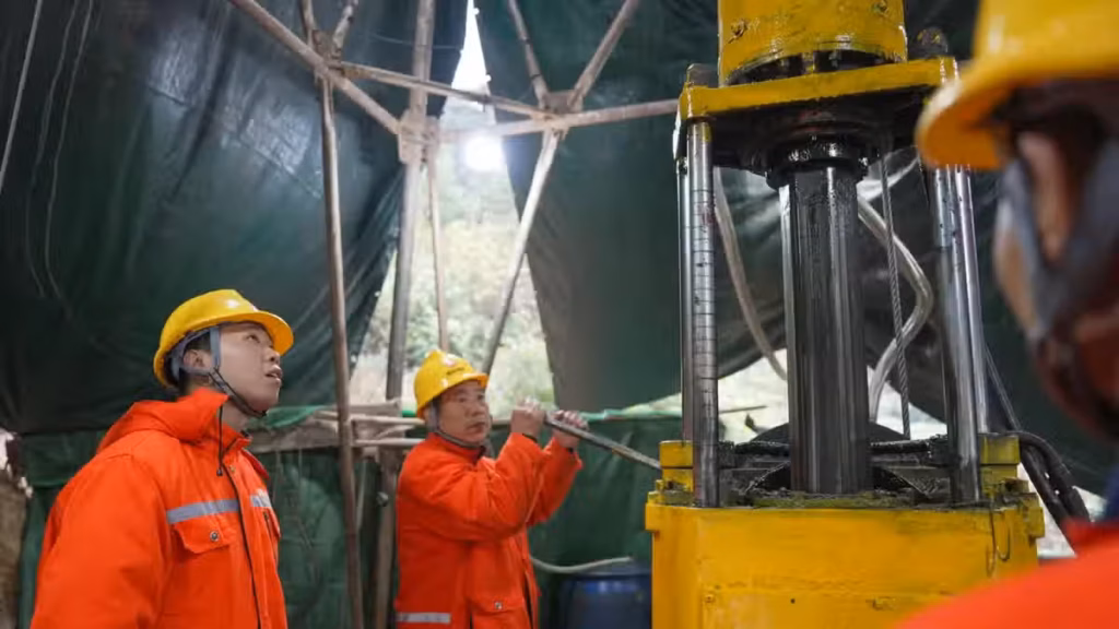 Ťažba zlata vo veľkých hĺbkach je nesmierne náročná, Zdroj:Xinhua/Dai Bin