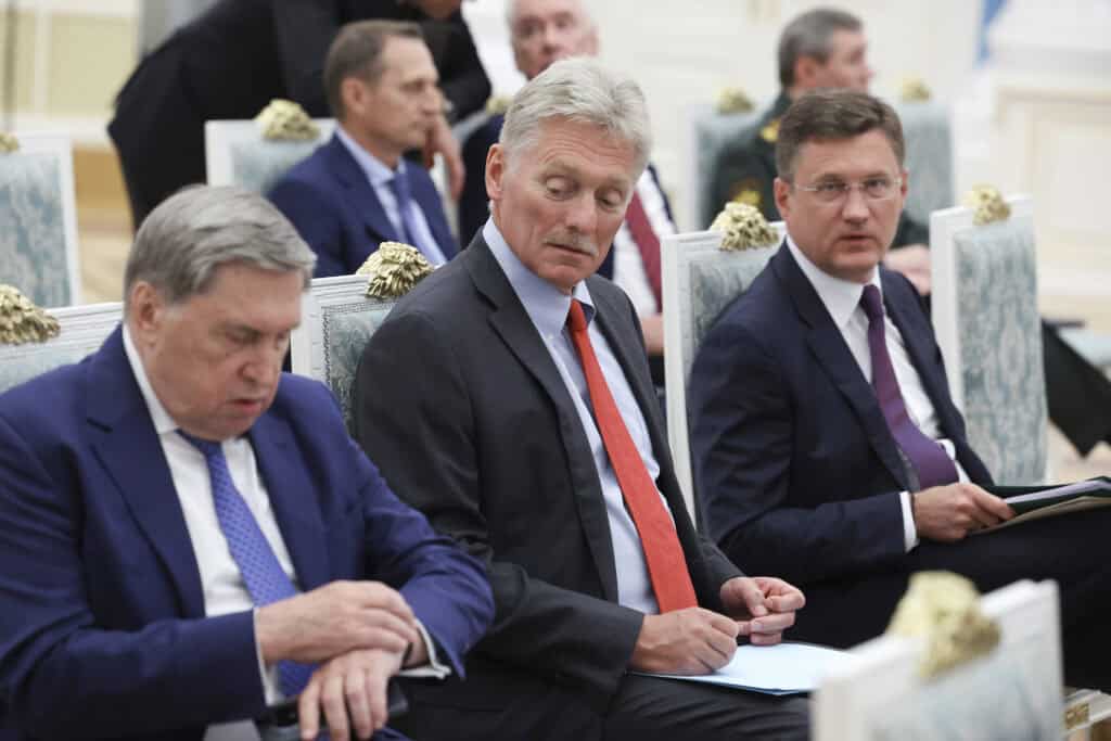 Ušakov, Peskov, Novak