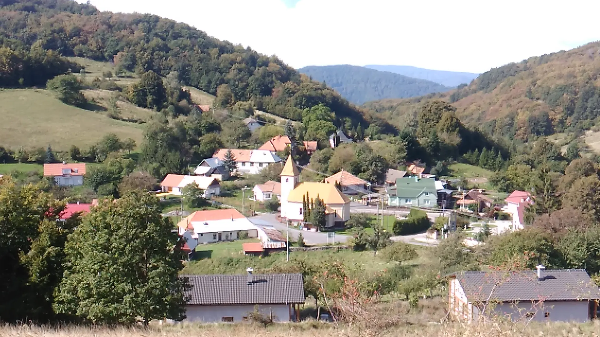 obec Uhliská