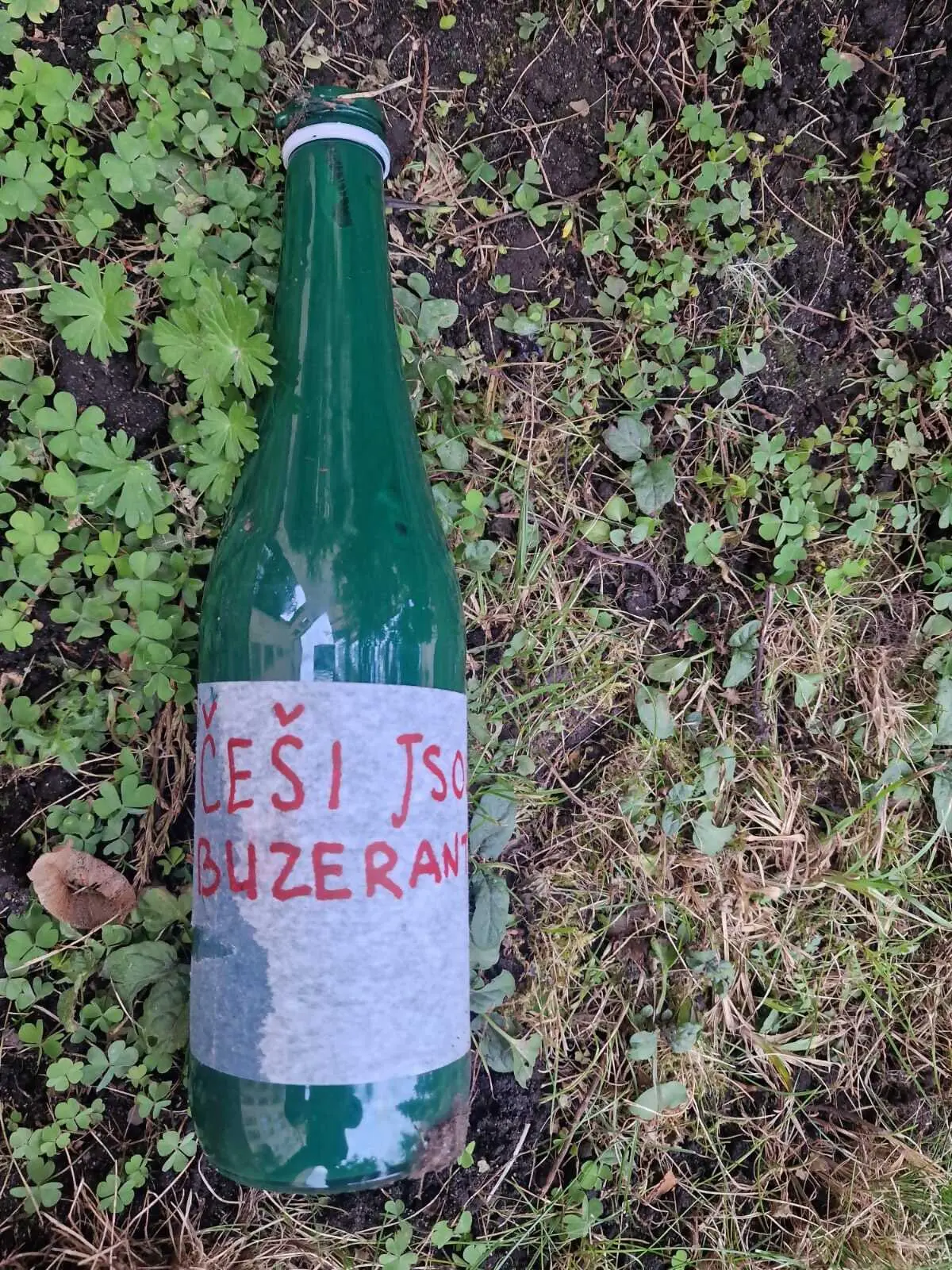 nápis česká ambasáda v Moskve