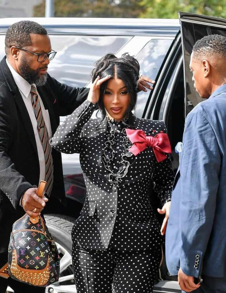 Cardi B, súd