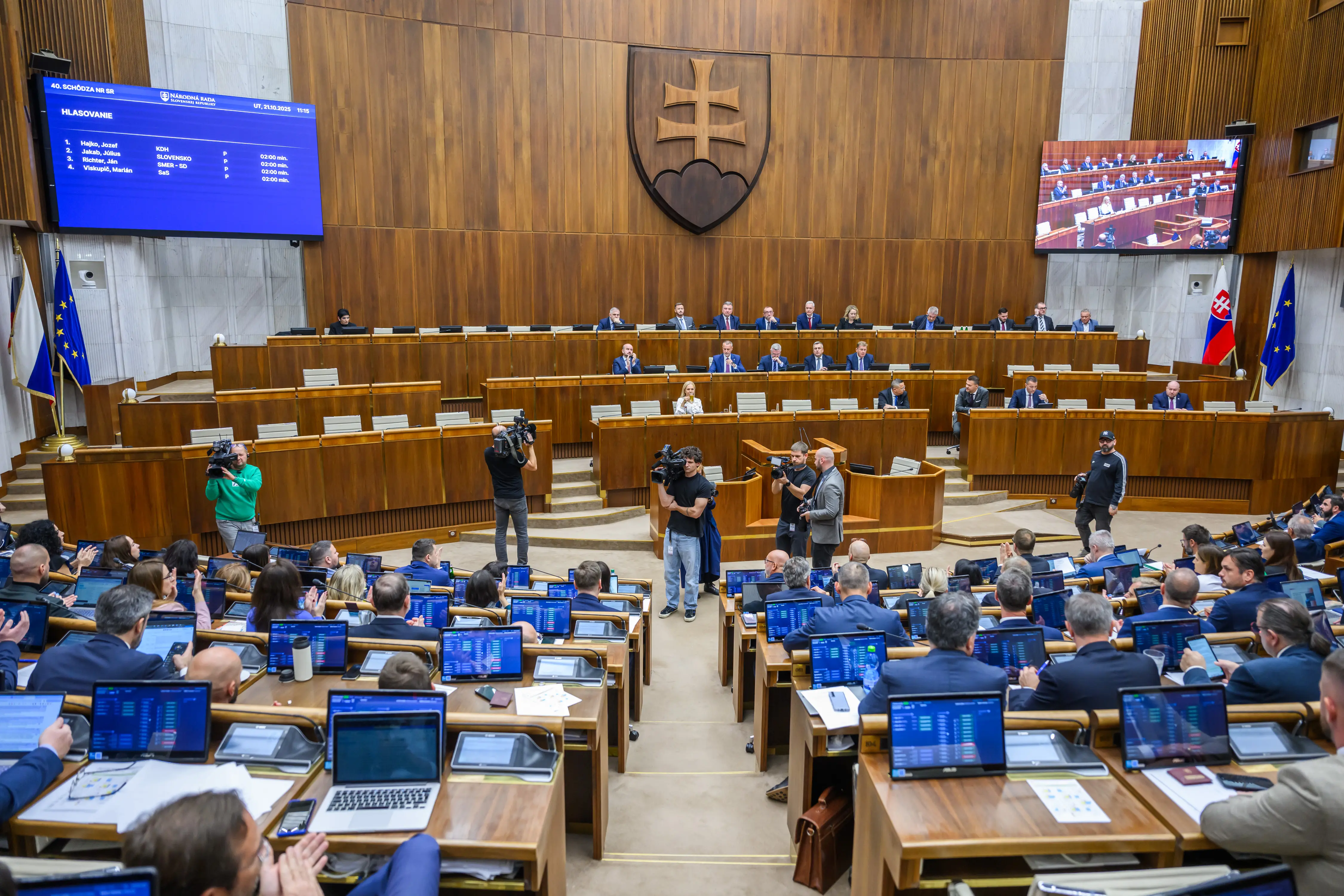 parlament rozpočet