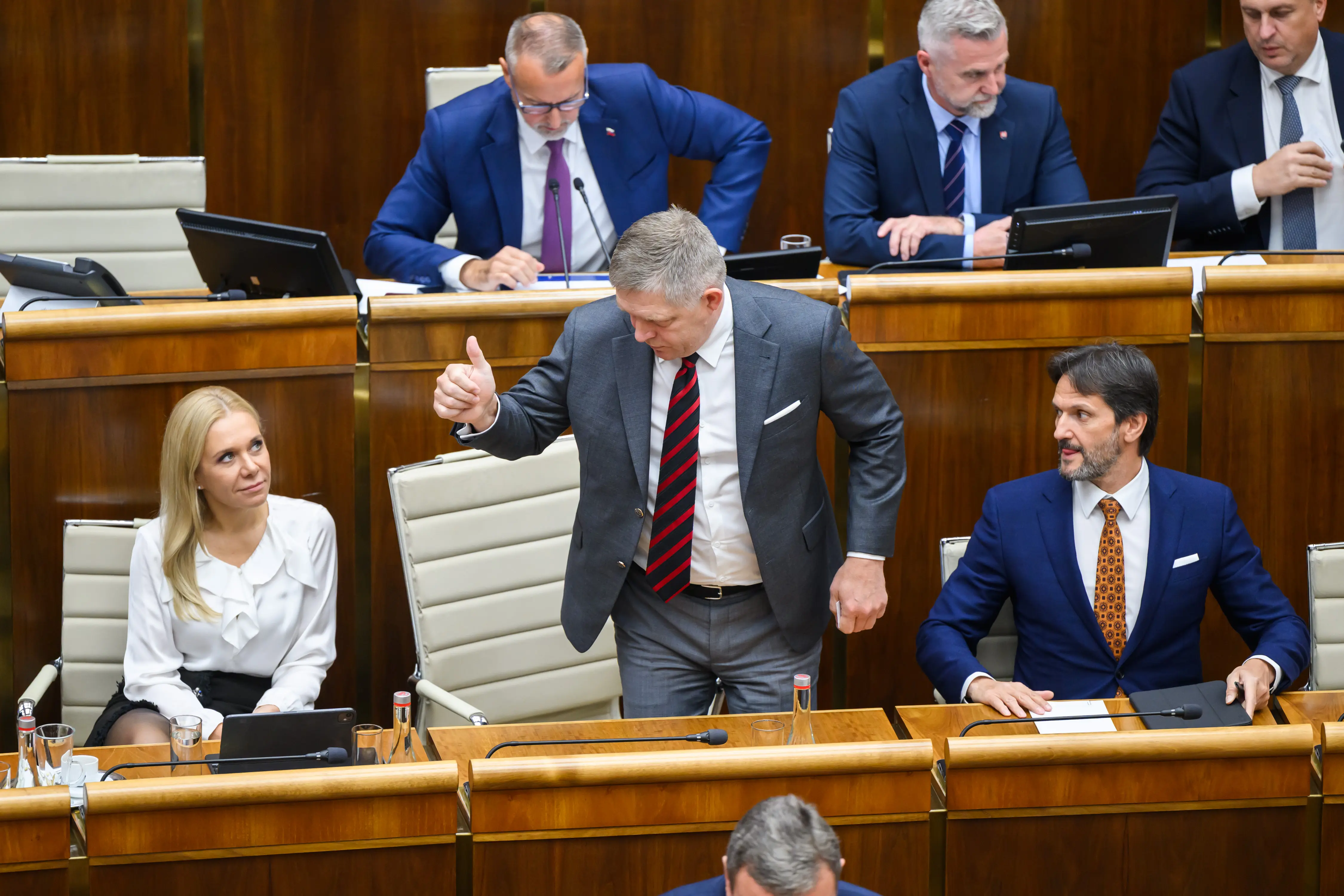 parlament rozpočet
