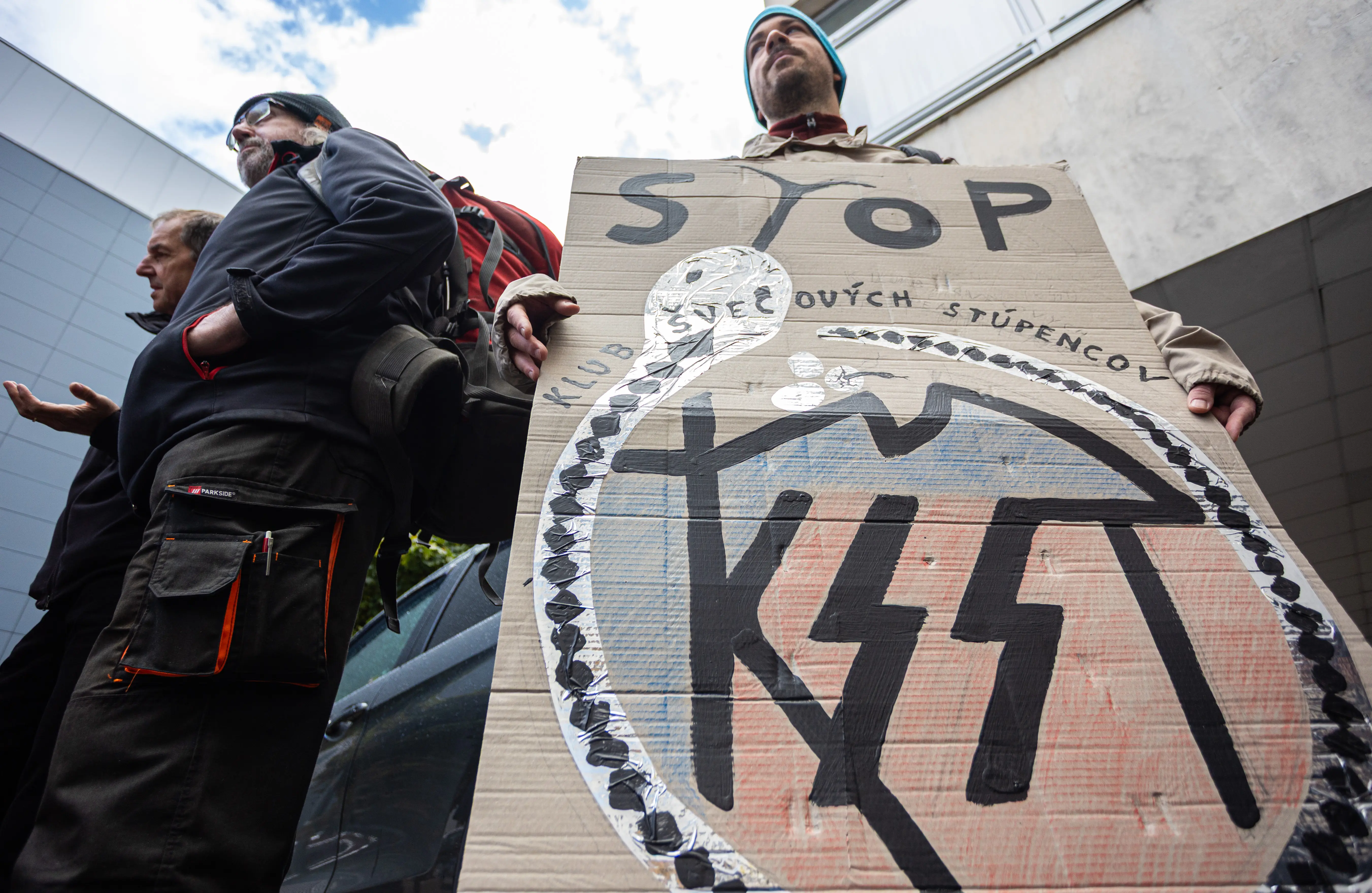 klub turistov, protest