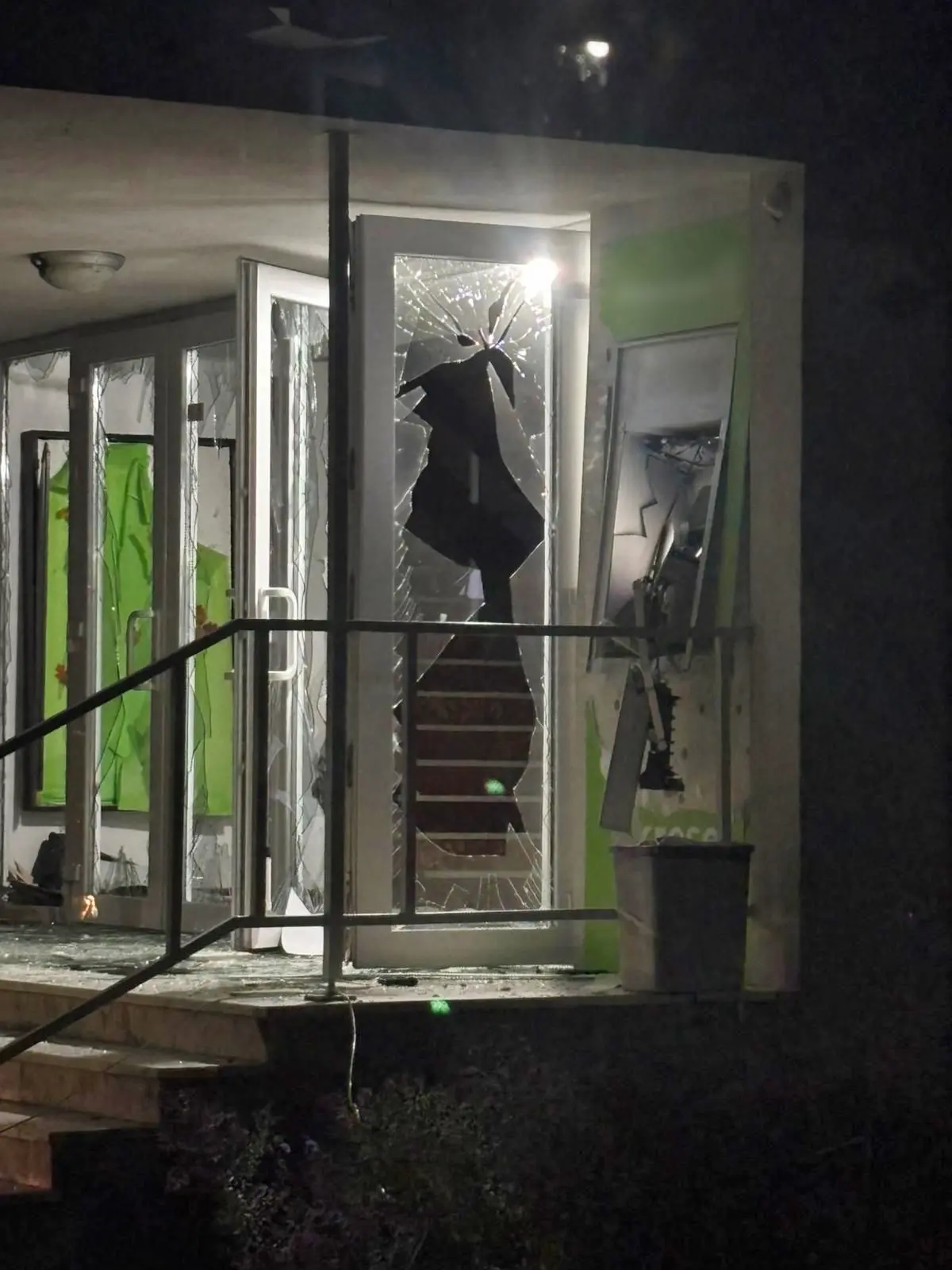 bankomat Tedešíkov