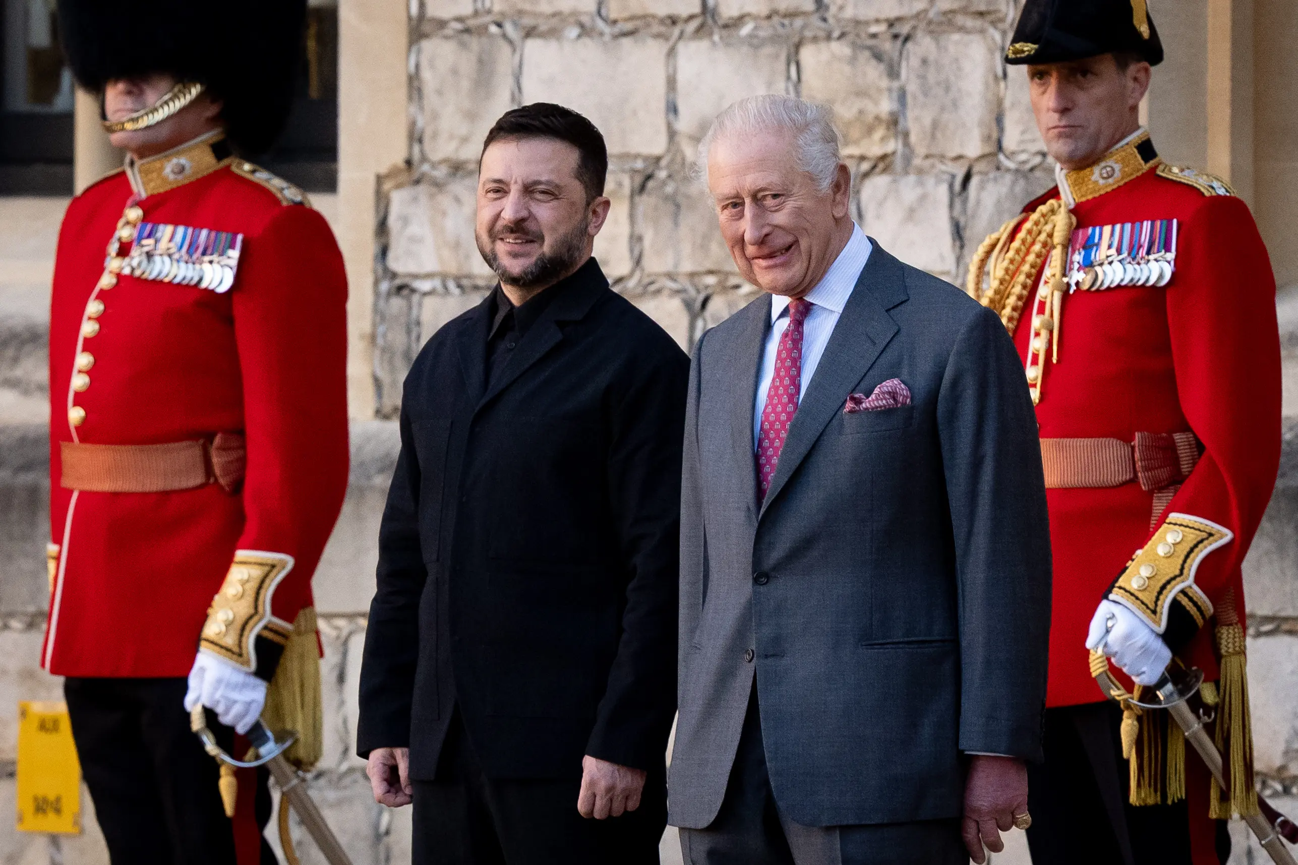 ukrajinský prezident Volodymyr Zelenskyj, britský kráľ Karol III. 