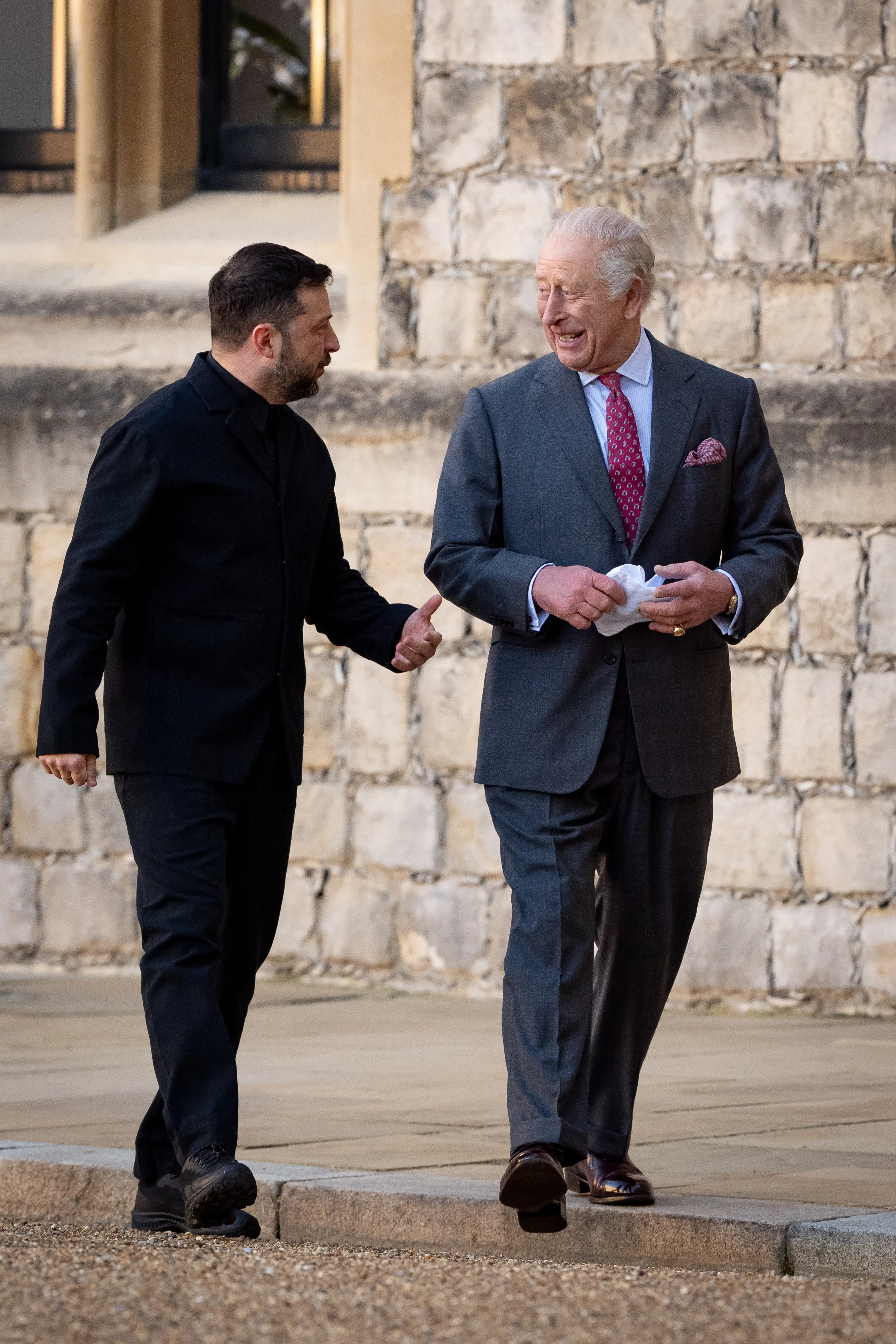 ukrajinský prezident Volodymyr Zelenskyj, britský kráľ Karol III. 