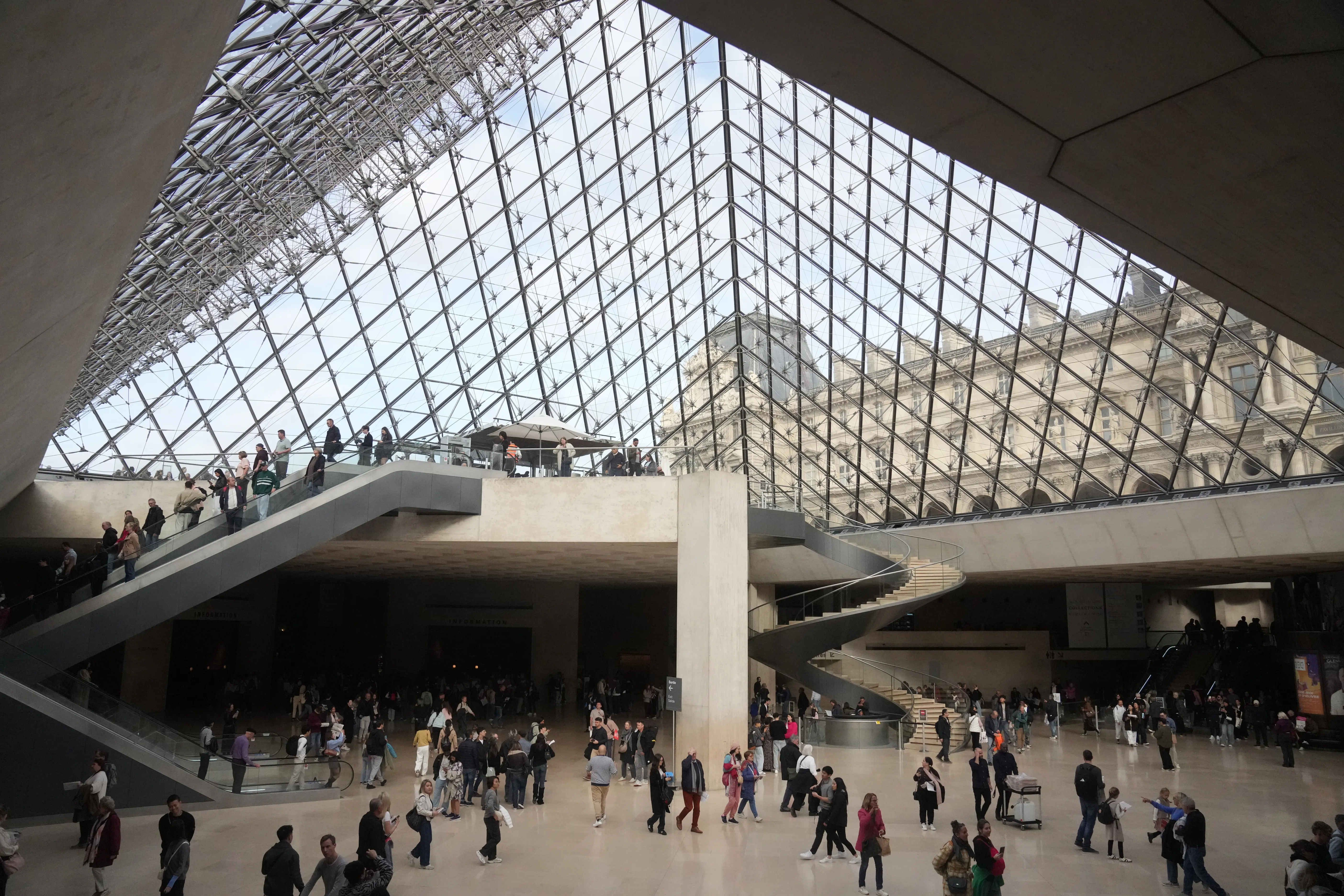 Louvre