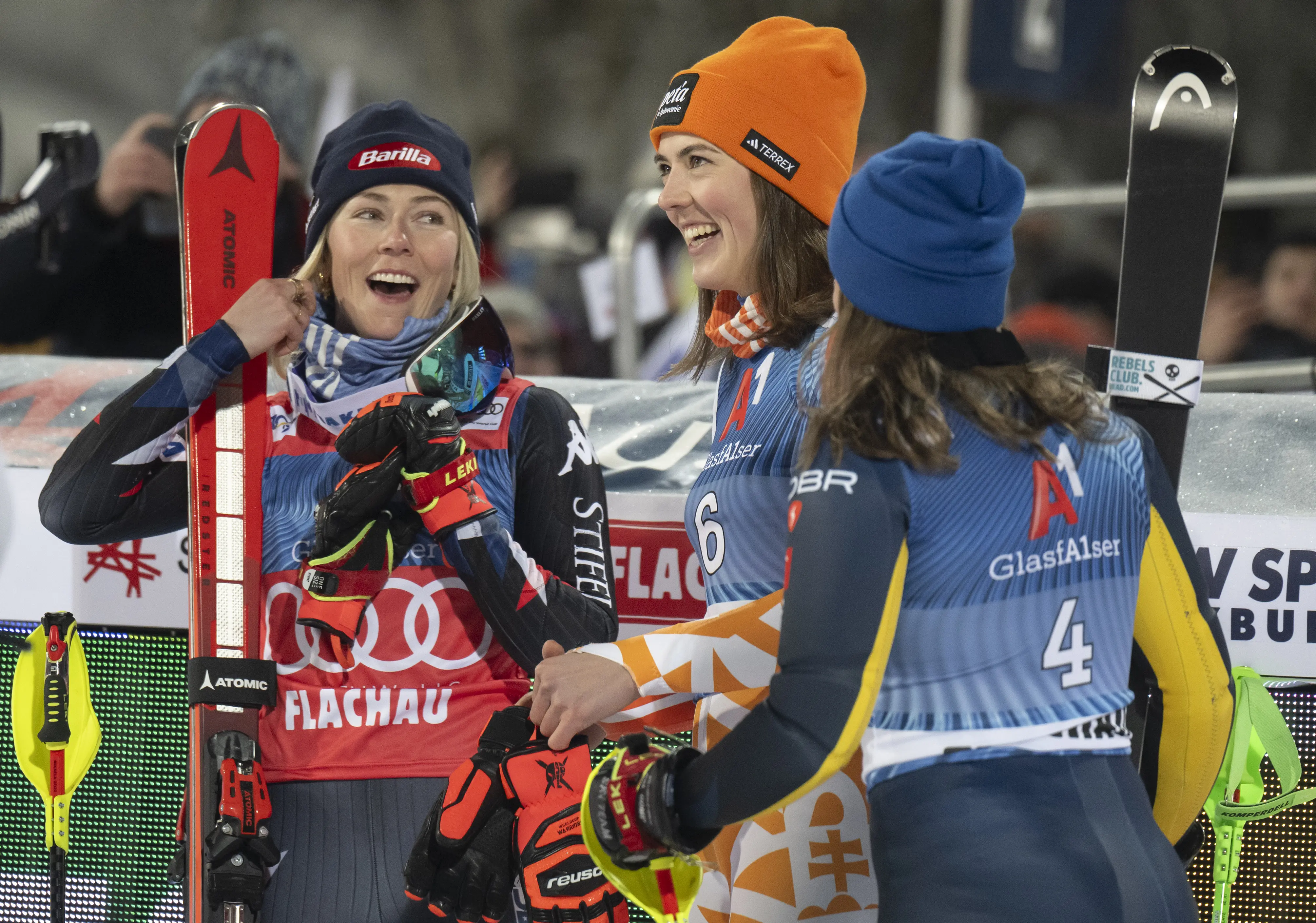 Mikaela Shiffrinová a Petra Vlhová