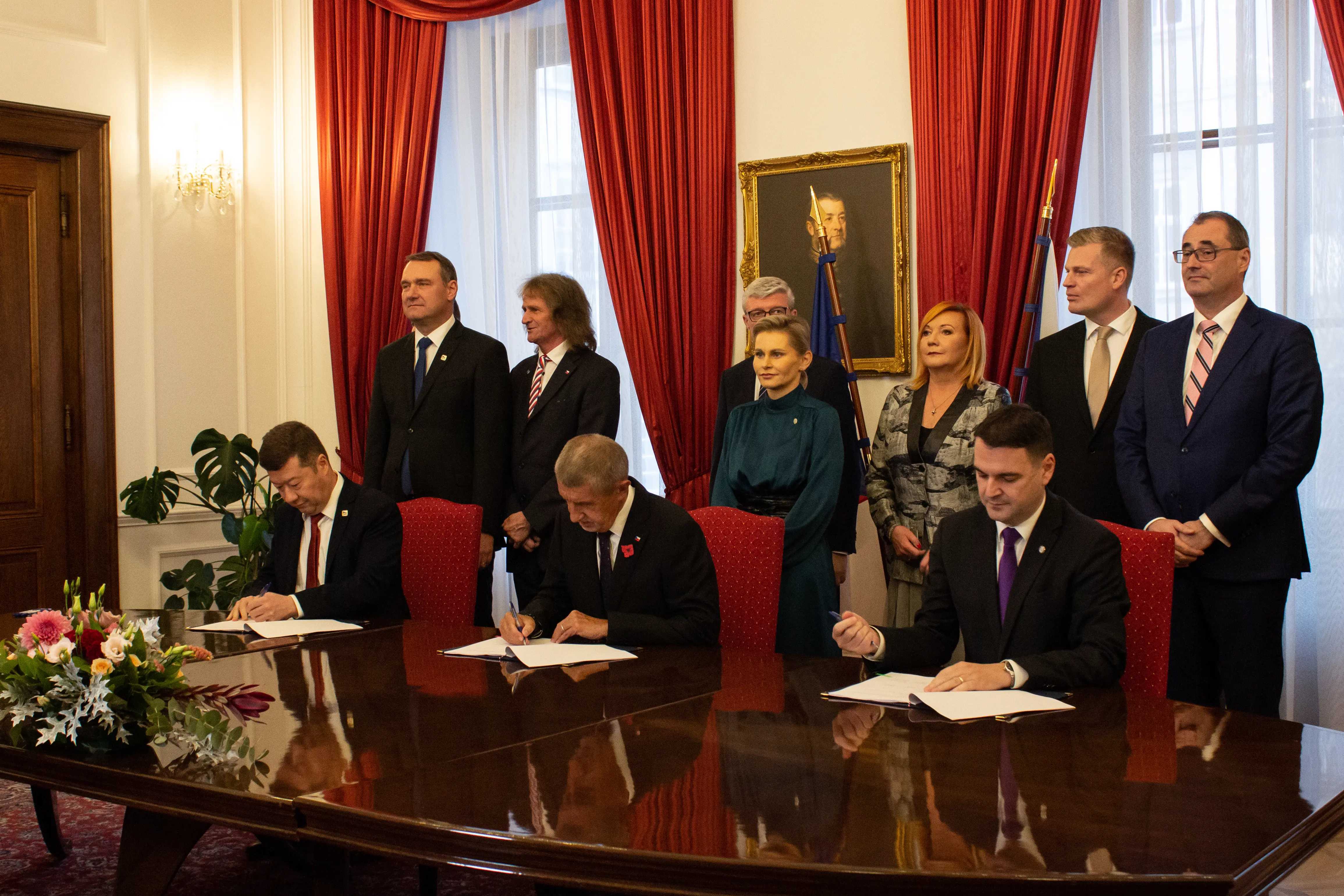 Babiš, Okamura, Macinka, ANO, SPD, Motoristé