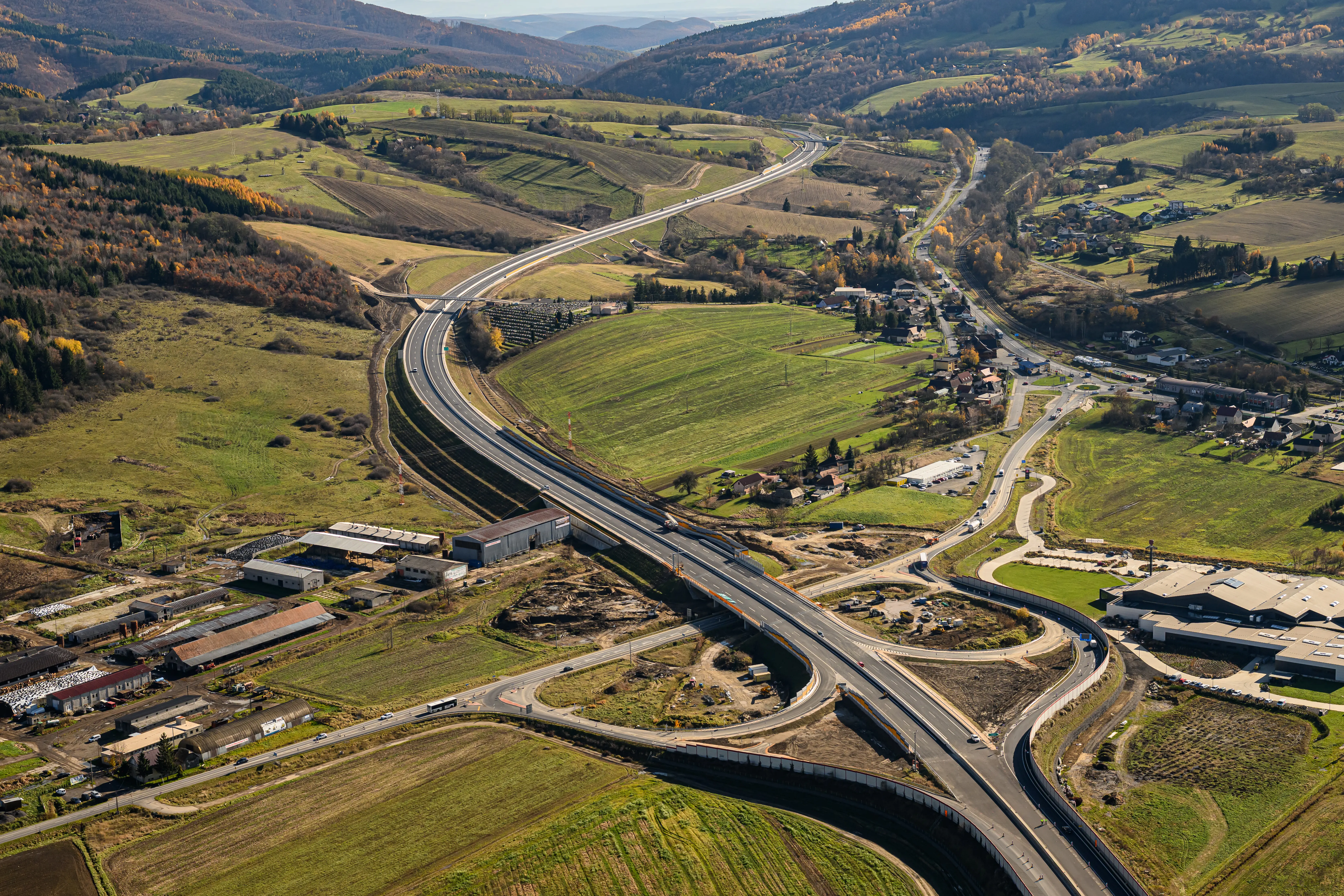 Rýchlostná cesta R2 v úseku Kriváň - Mýtna