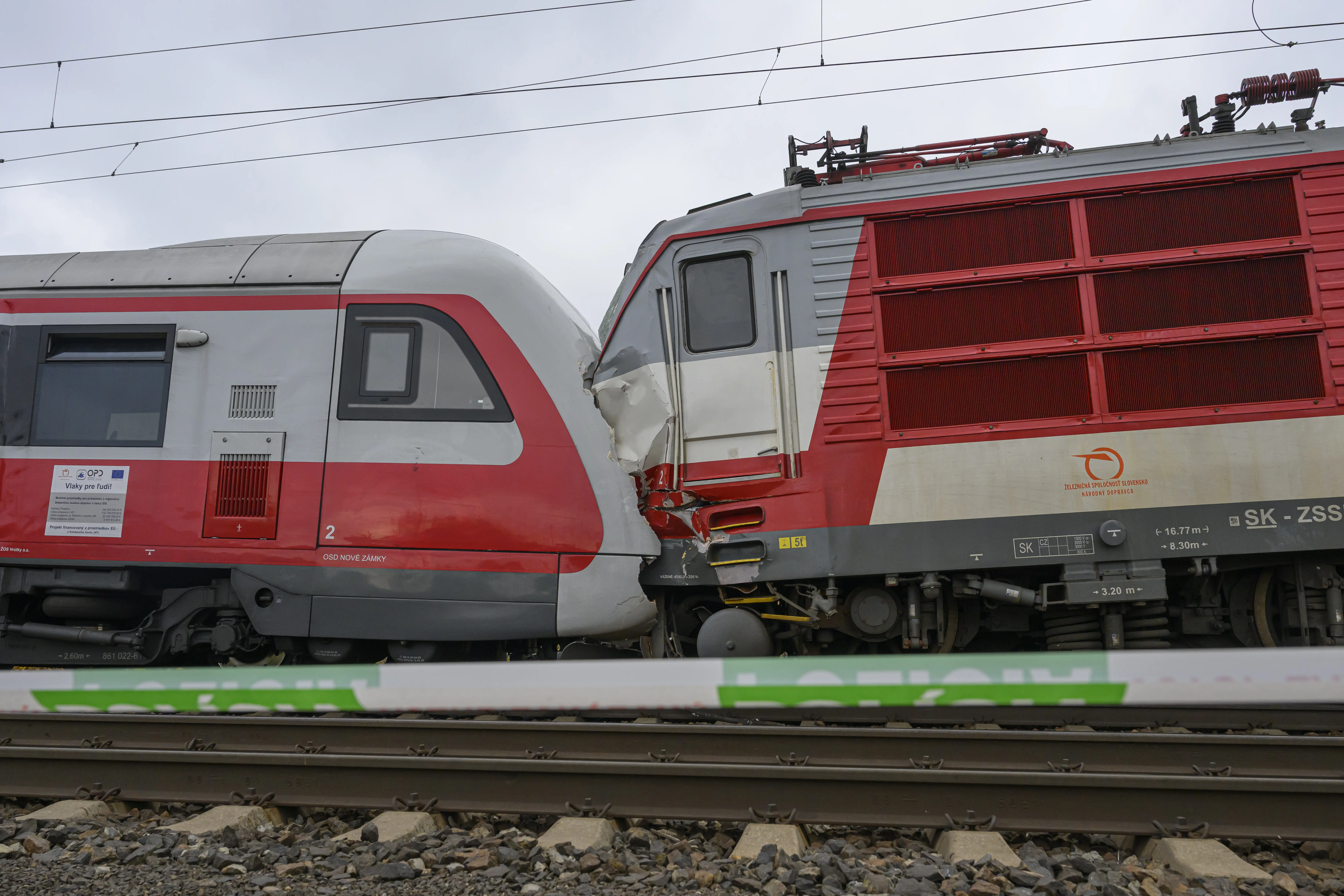 vlaky zrážka Pezinok