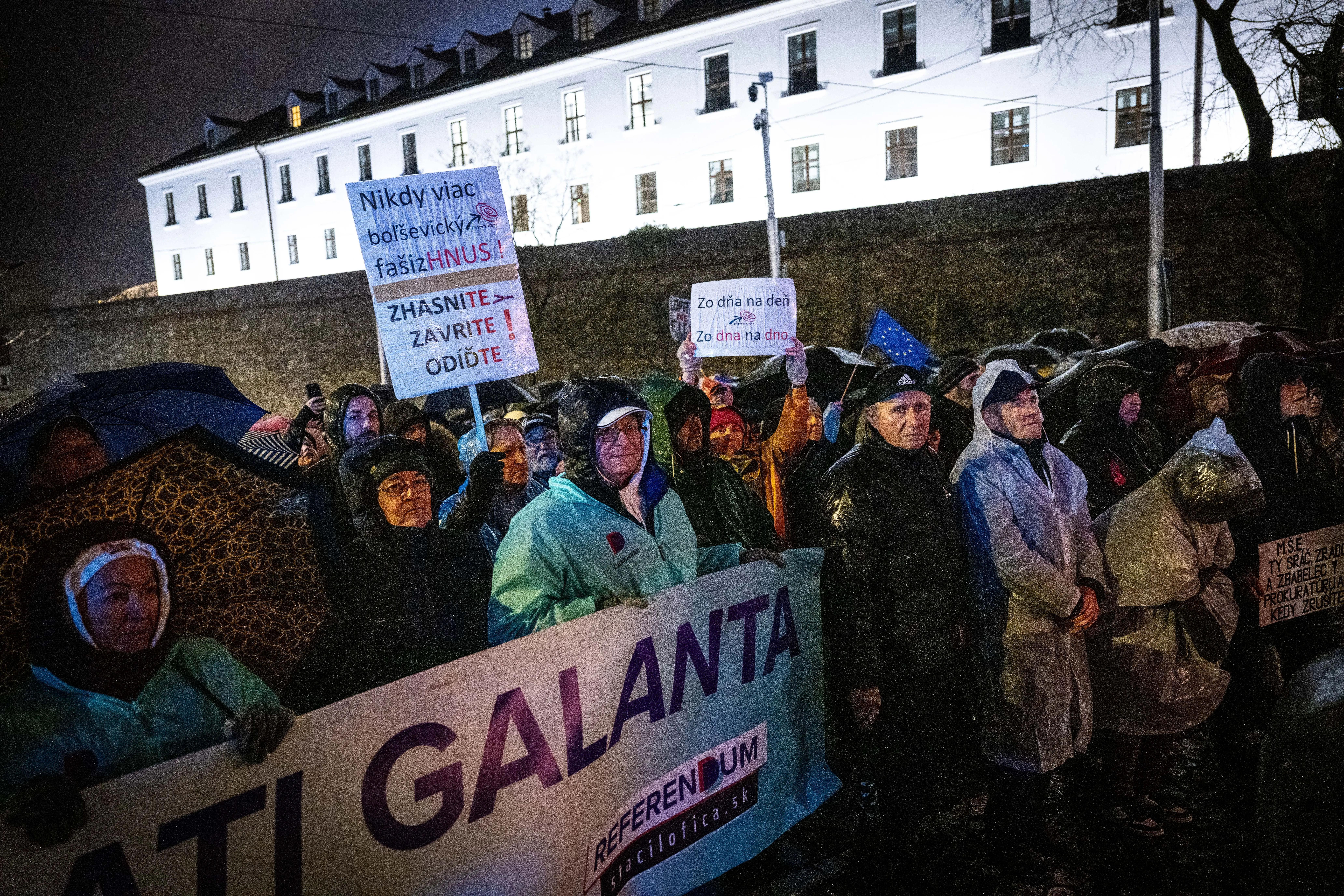 Demokrati protest parlament