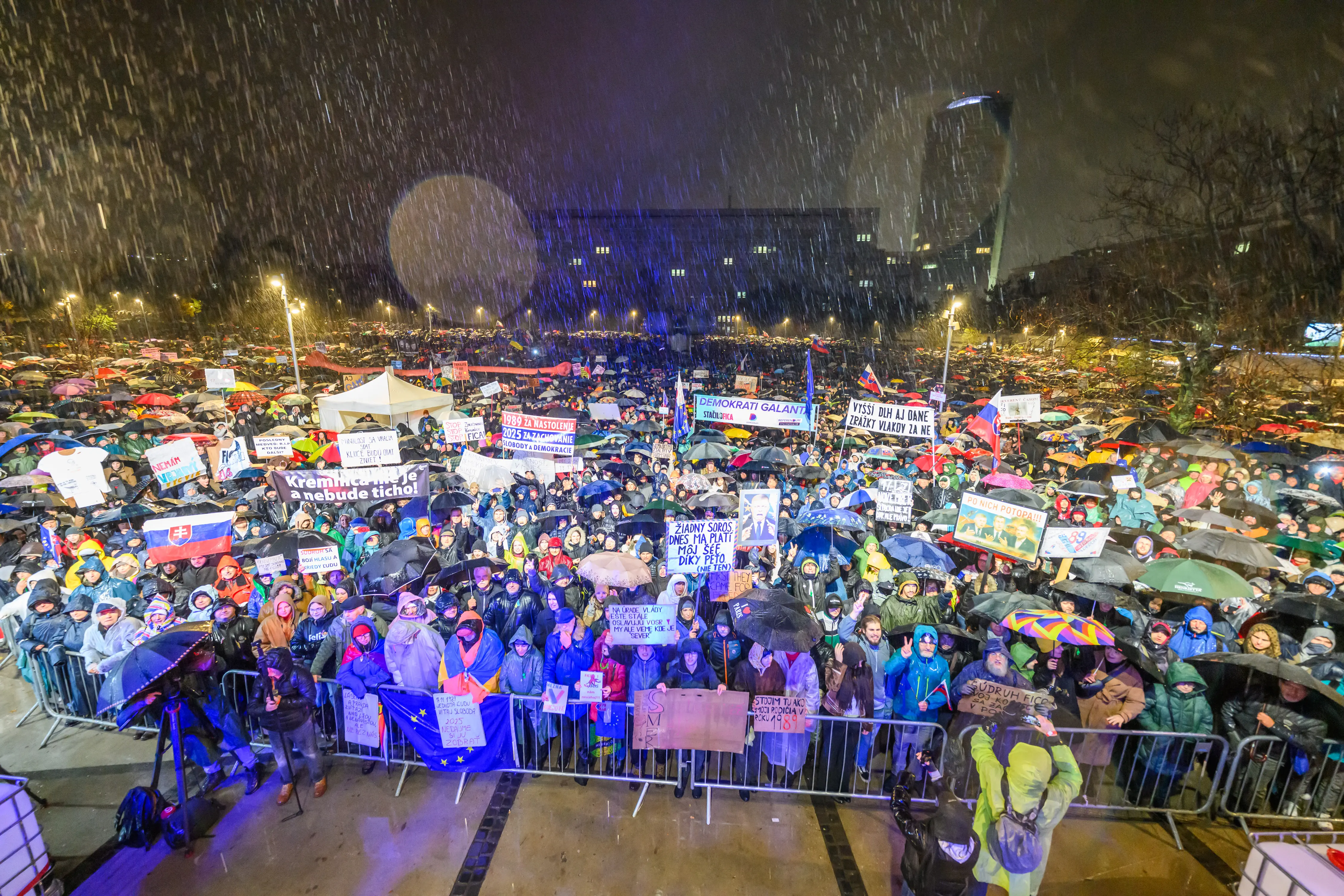 Bratislava Nežná revolúcia výročie oslavy