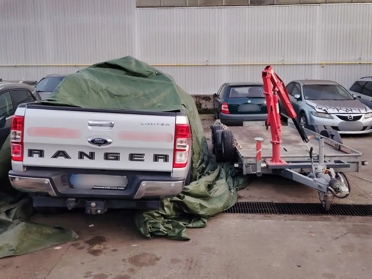 nehoda v Trenčíne vodič drogy náraz do budovy