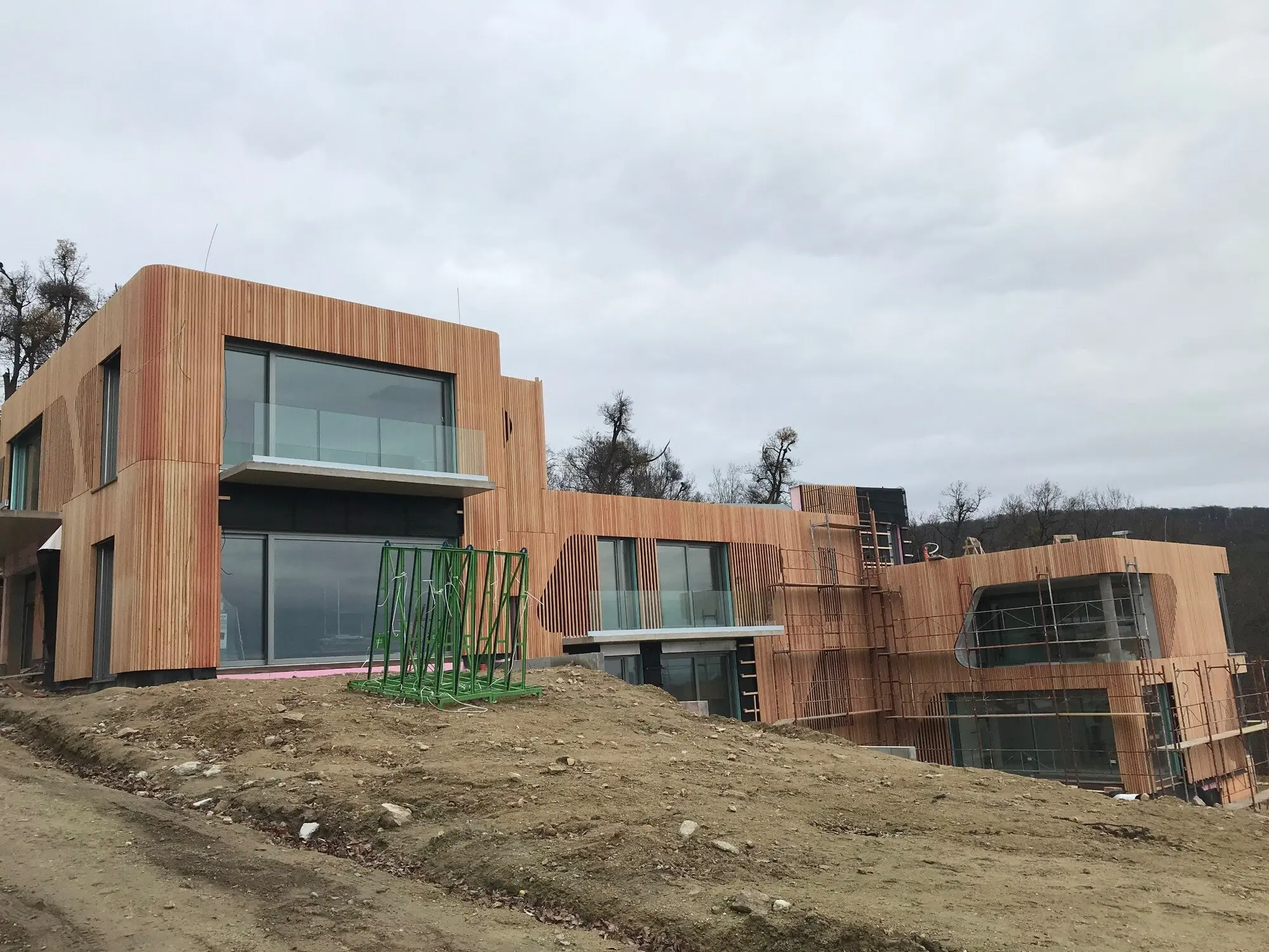 Vila Amonra, Limbach