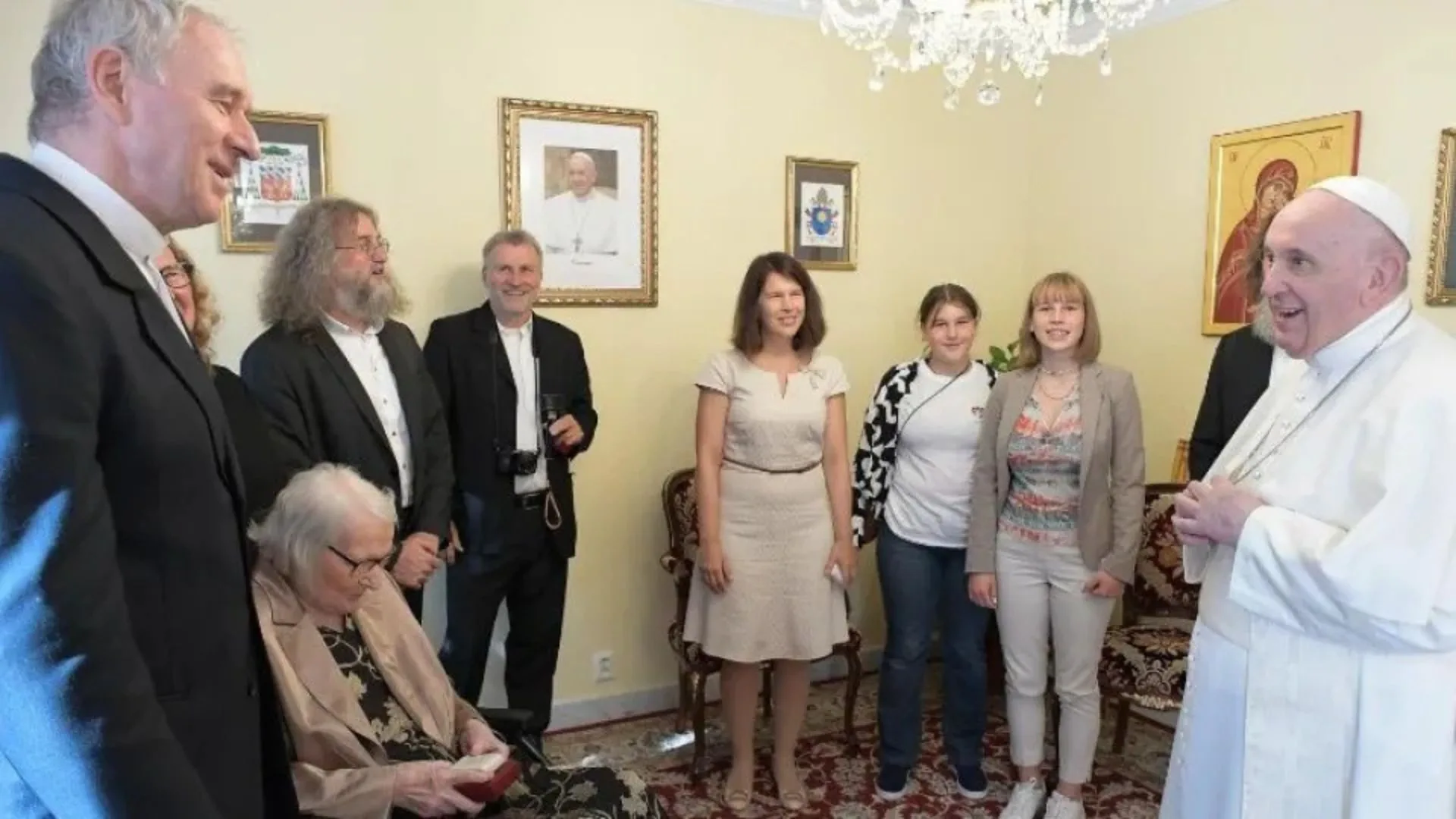 Bezák, pápež František