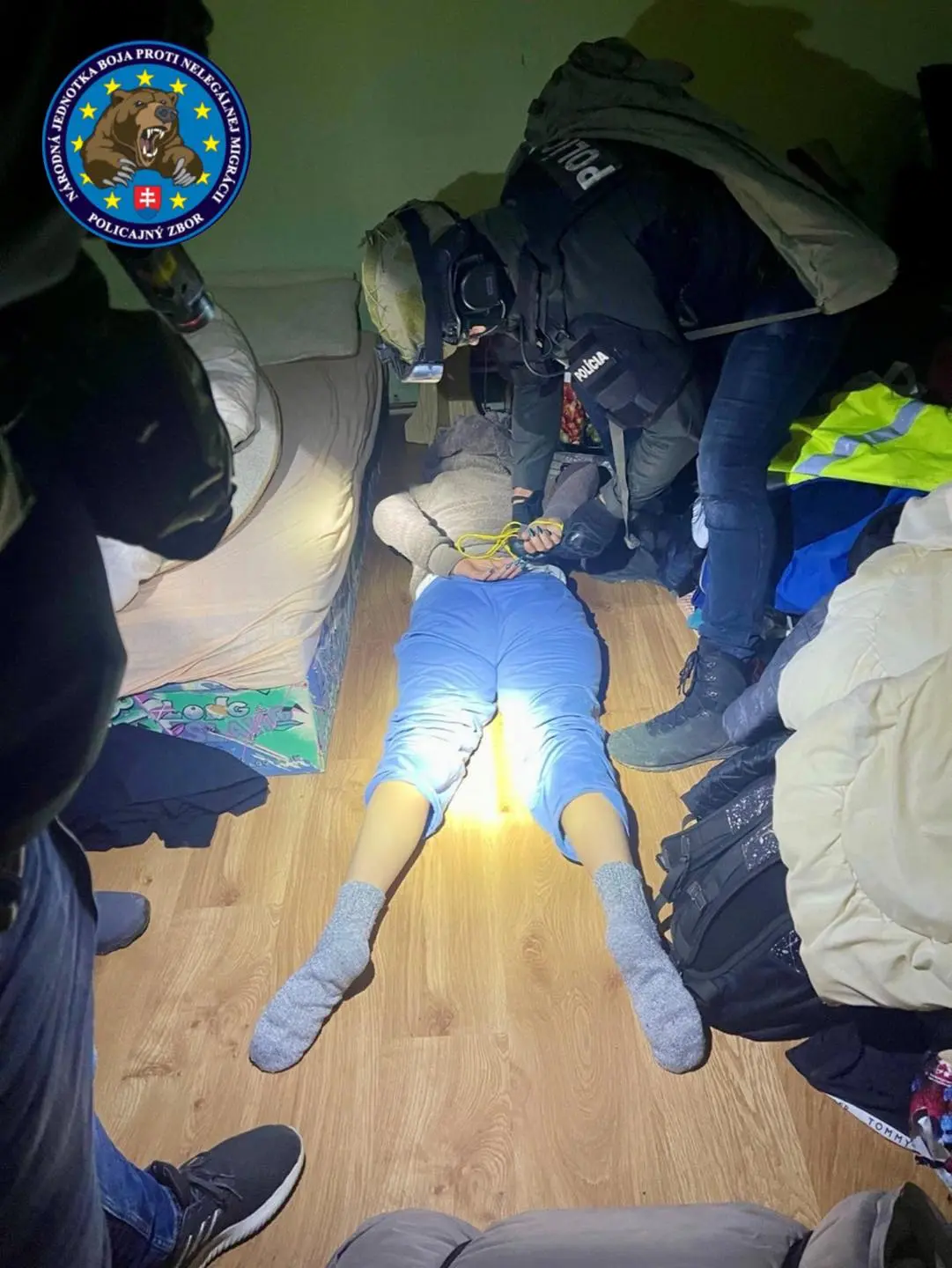 zadržaná žena obchodovanie