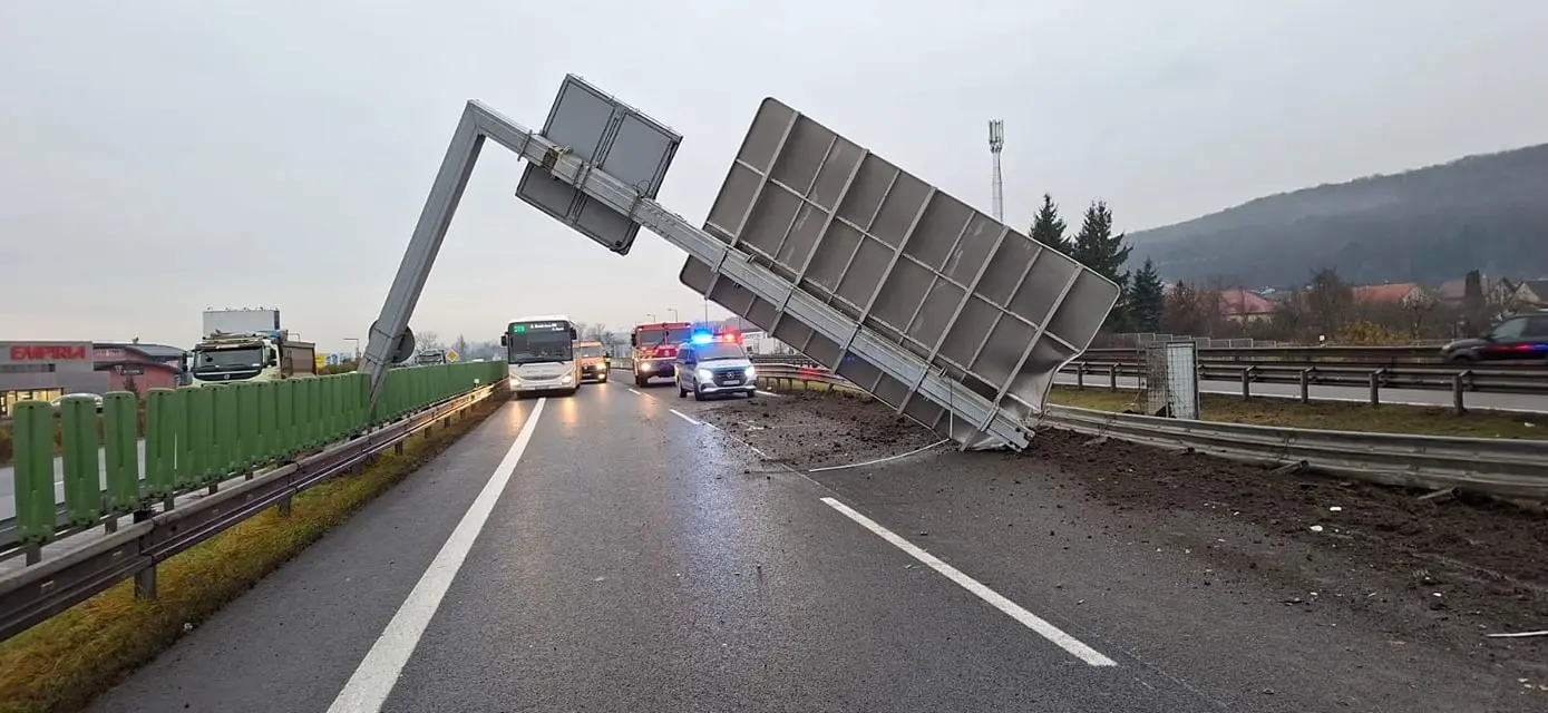 nehoda R1 pred Banskou Bystricou