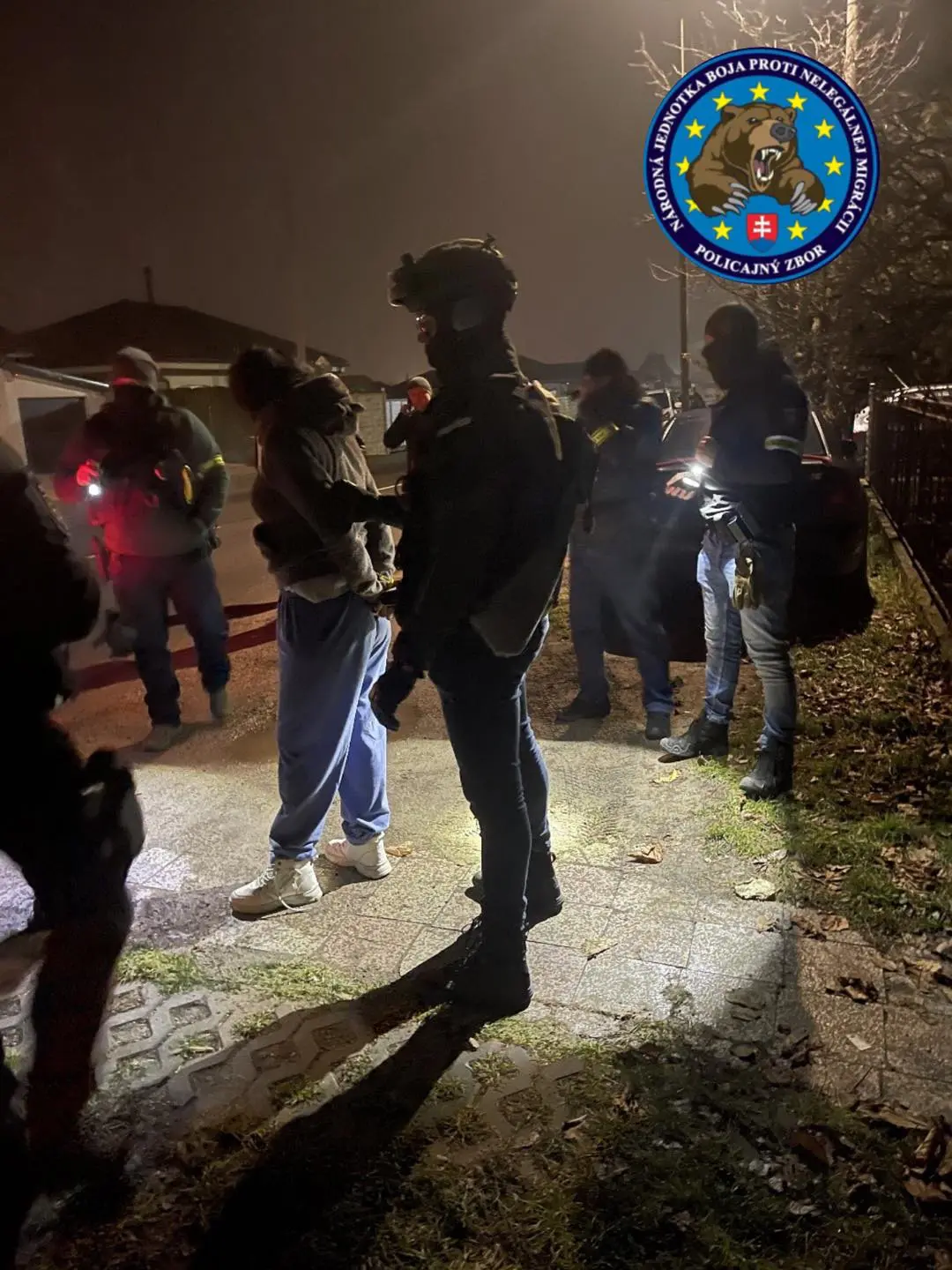 zadržaná žena obchodovanie