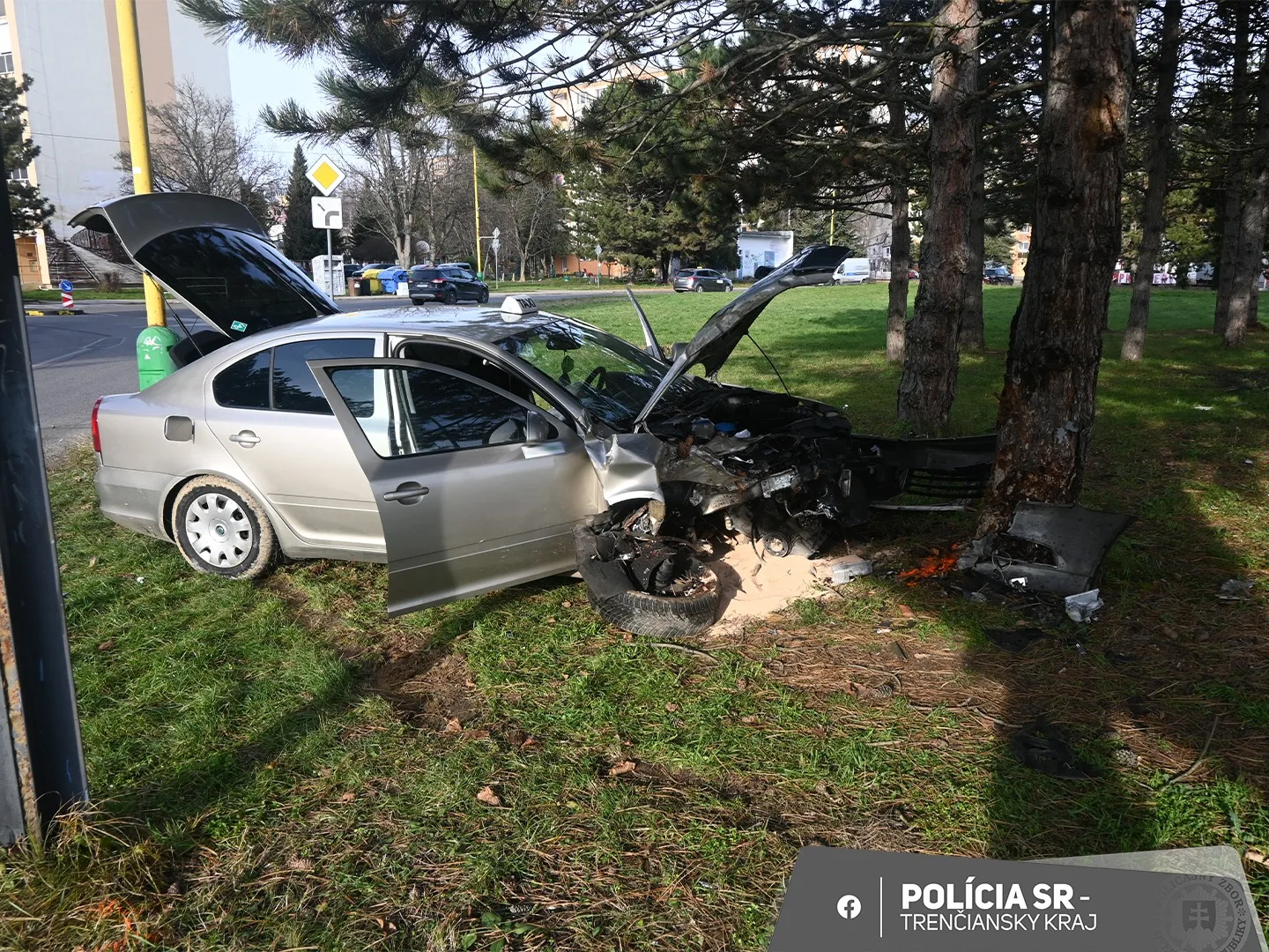 taxikárka nehoda v Prievidzi