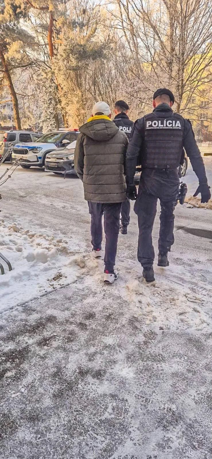 polícia zásah v Michalovciach