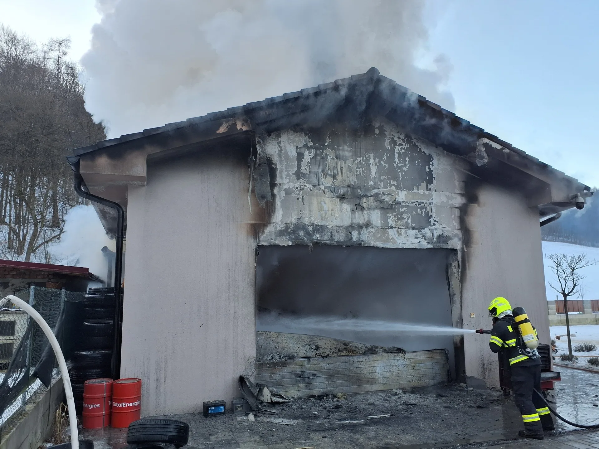 požiar v obci Beluša