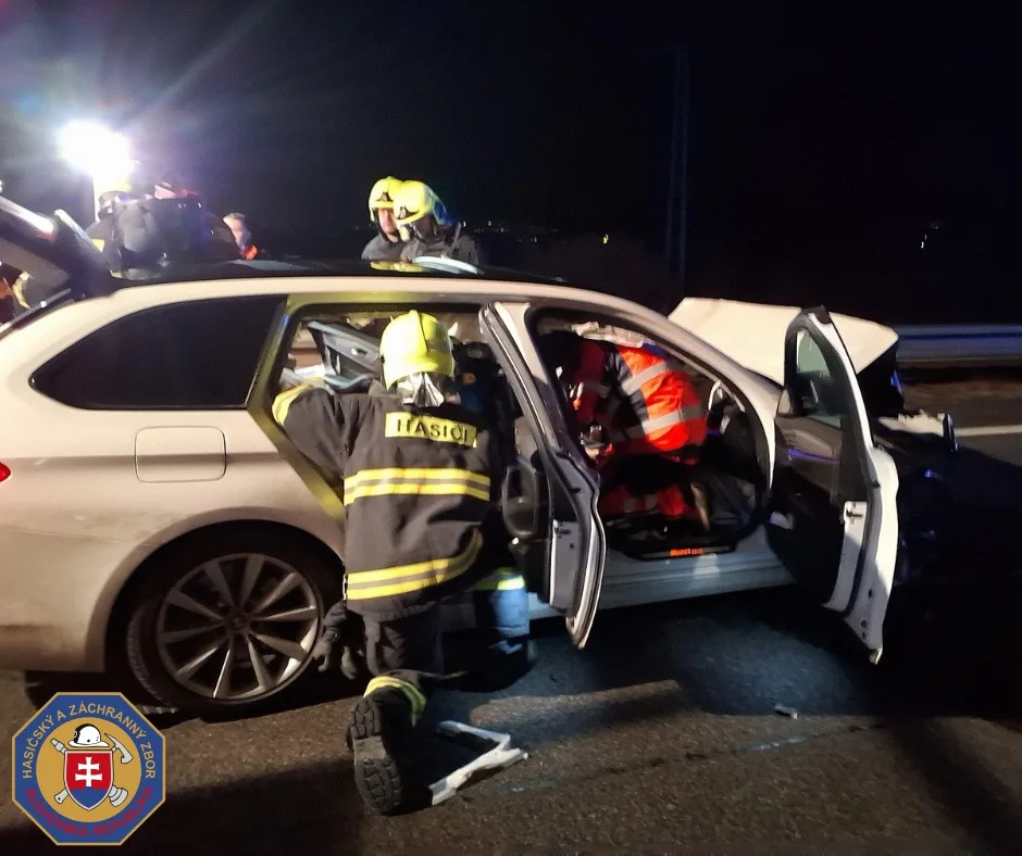 nehoda na D2 pri Stupave smerom do Bratislavy.