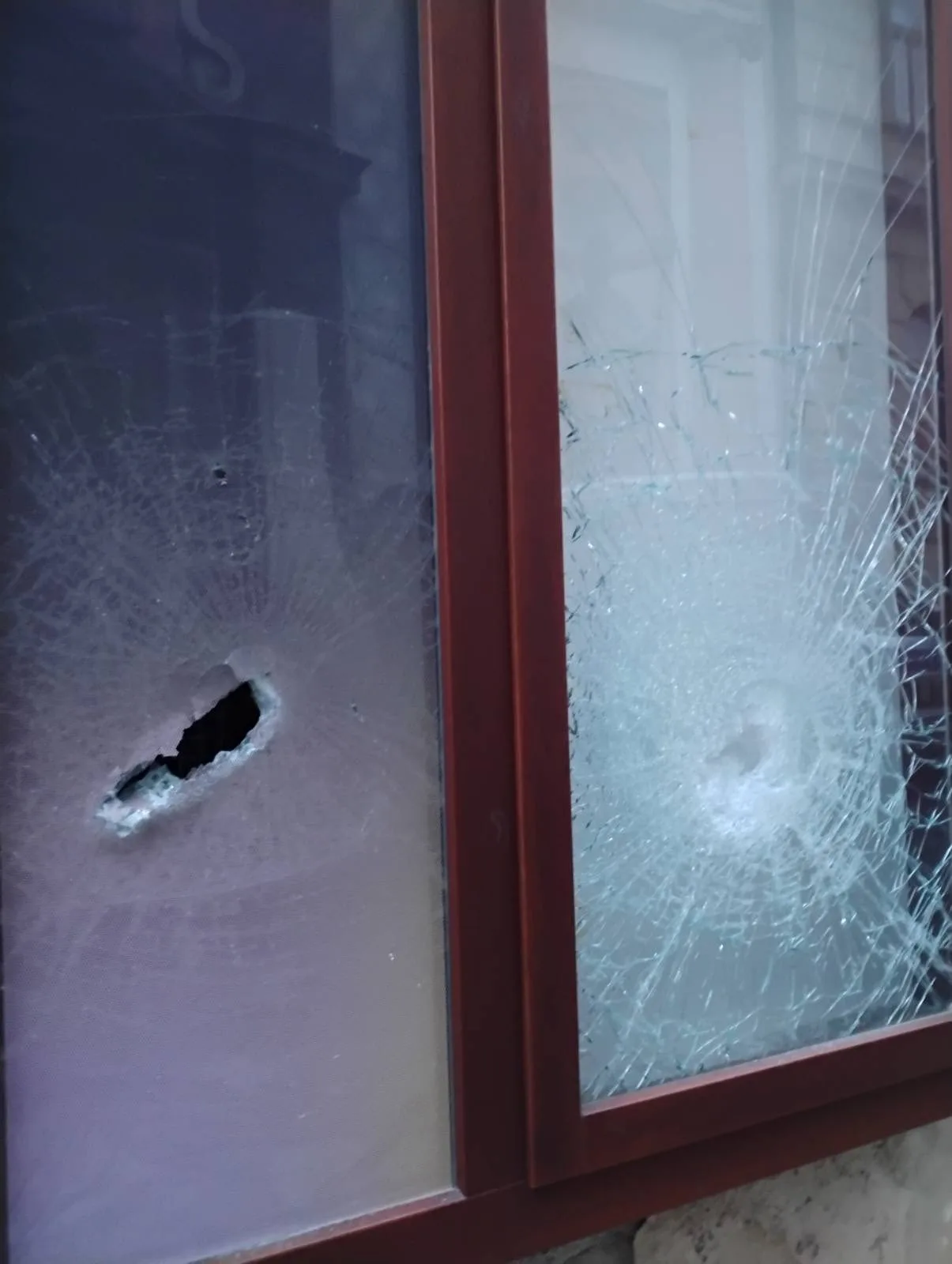 Ivan Bartoš poškodená kancelária