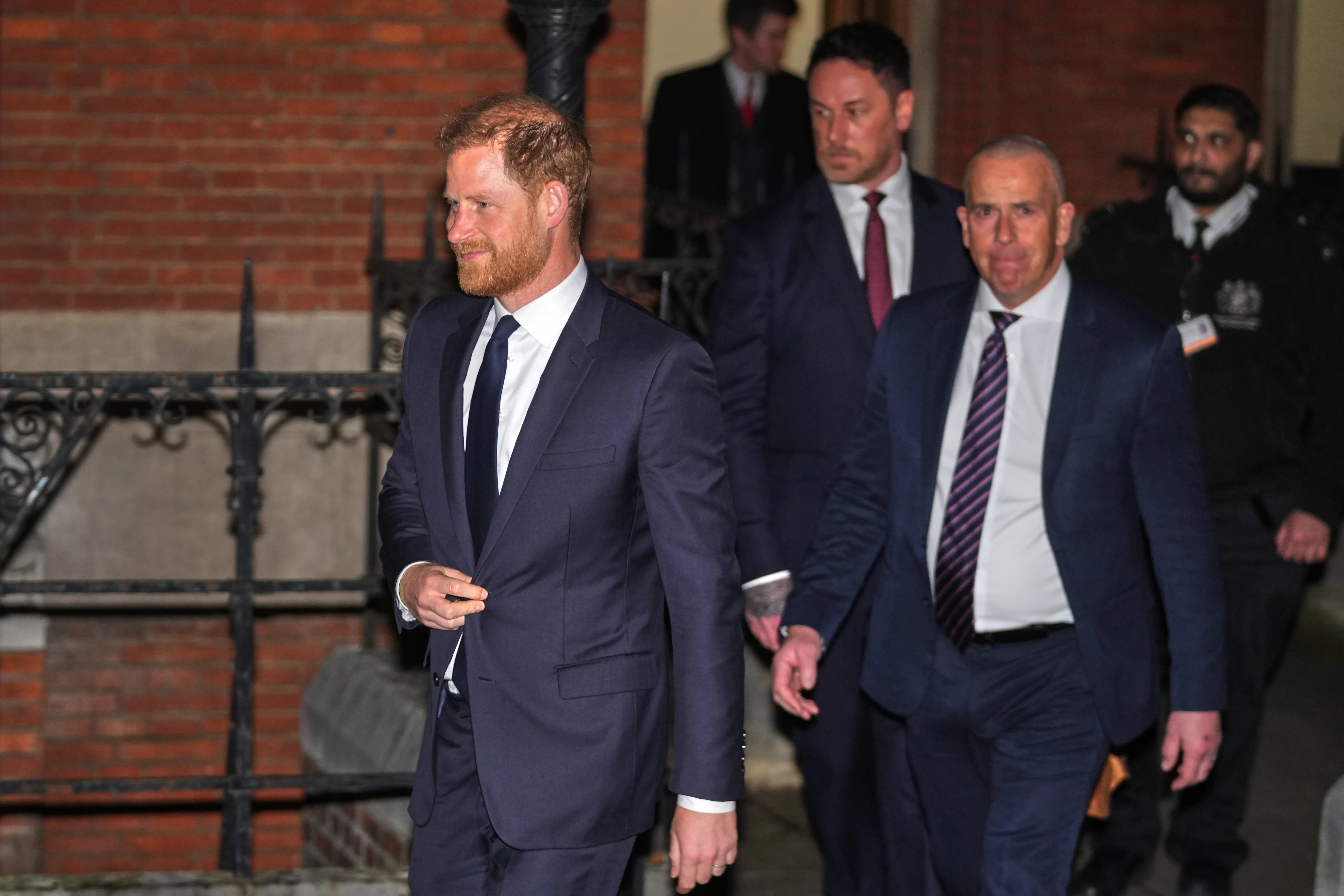 princ Harry, Daily Mail, súd