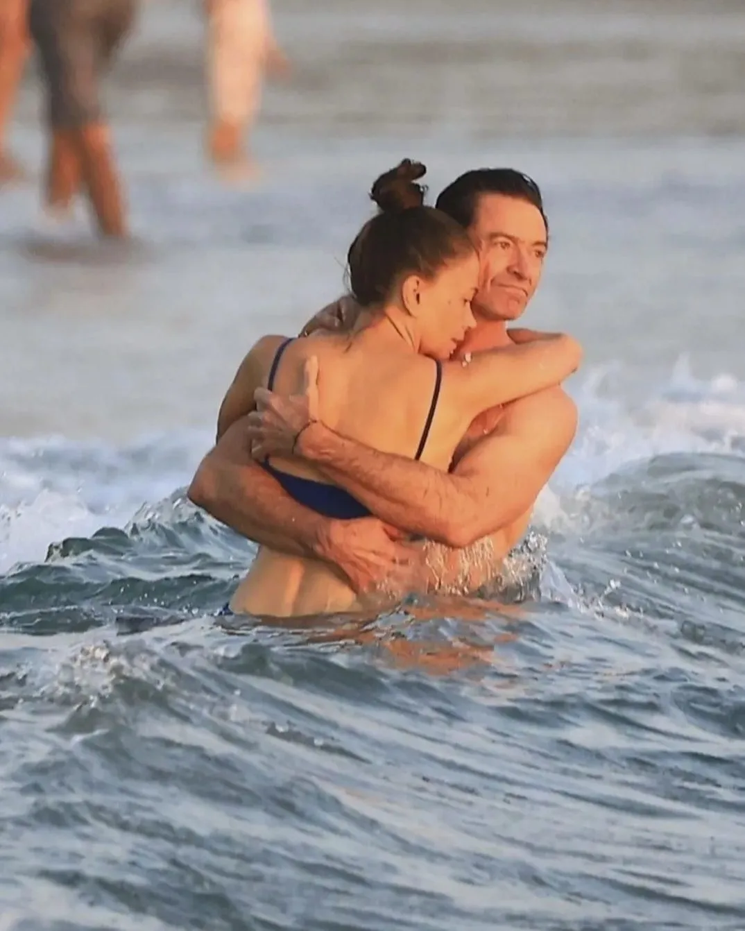 Hugh Jackamn, Sutton Foster