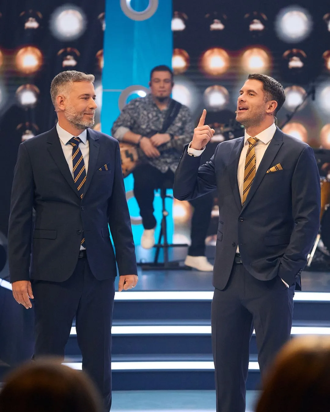 Na správnej ceste, Dobrík, Navrátil