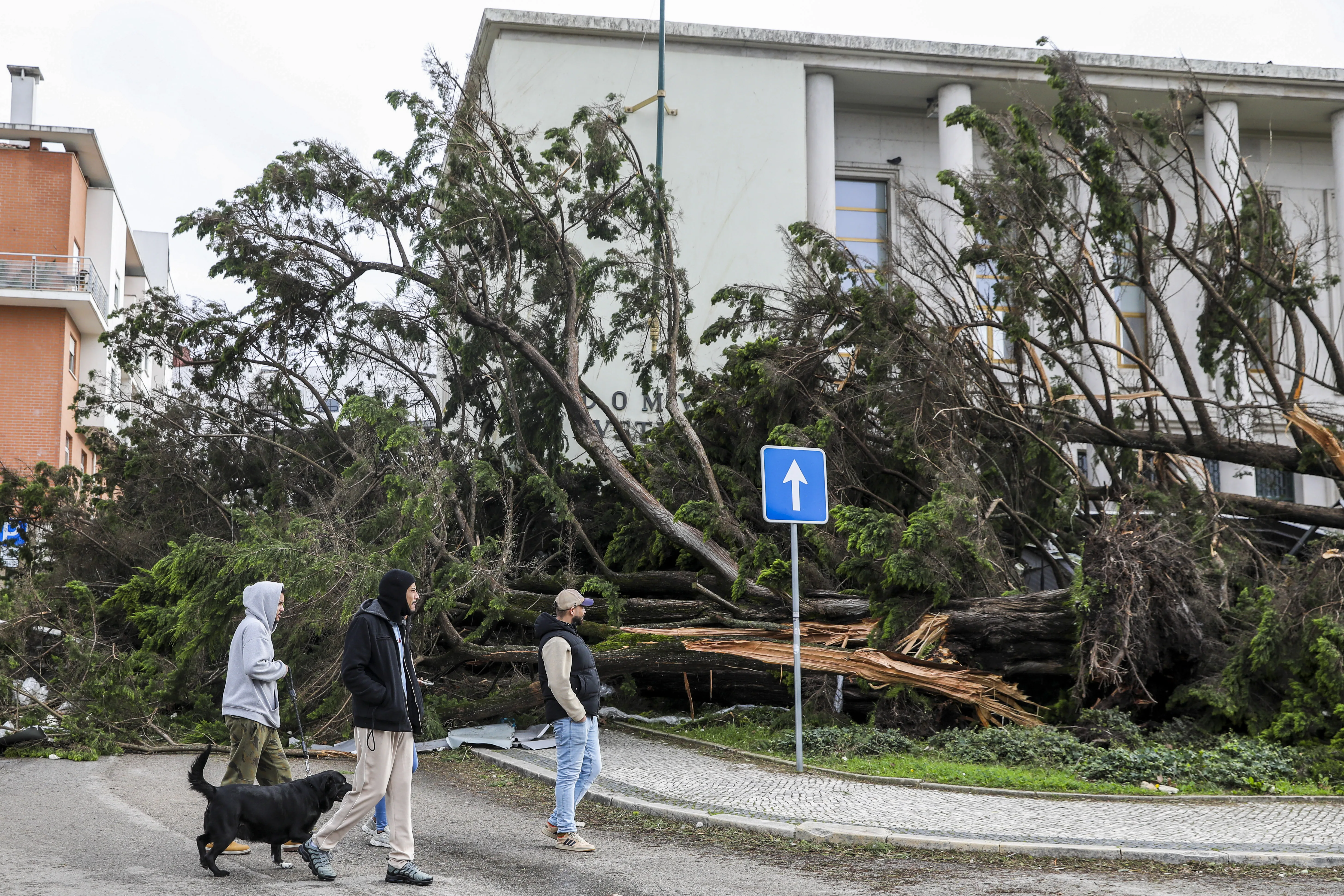 Portugalsko záplavy búrka Kristin