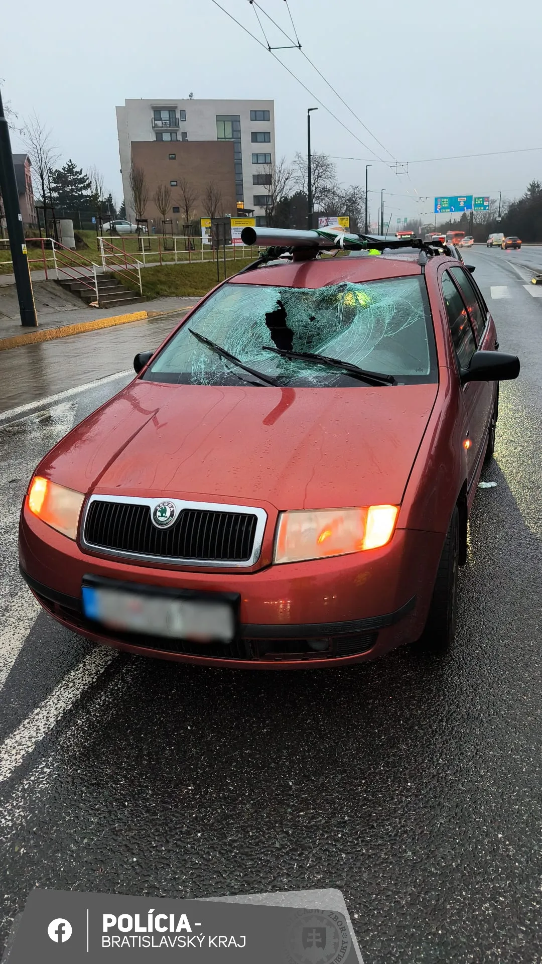 nehoda auto chodec Bratislava