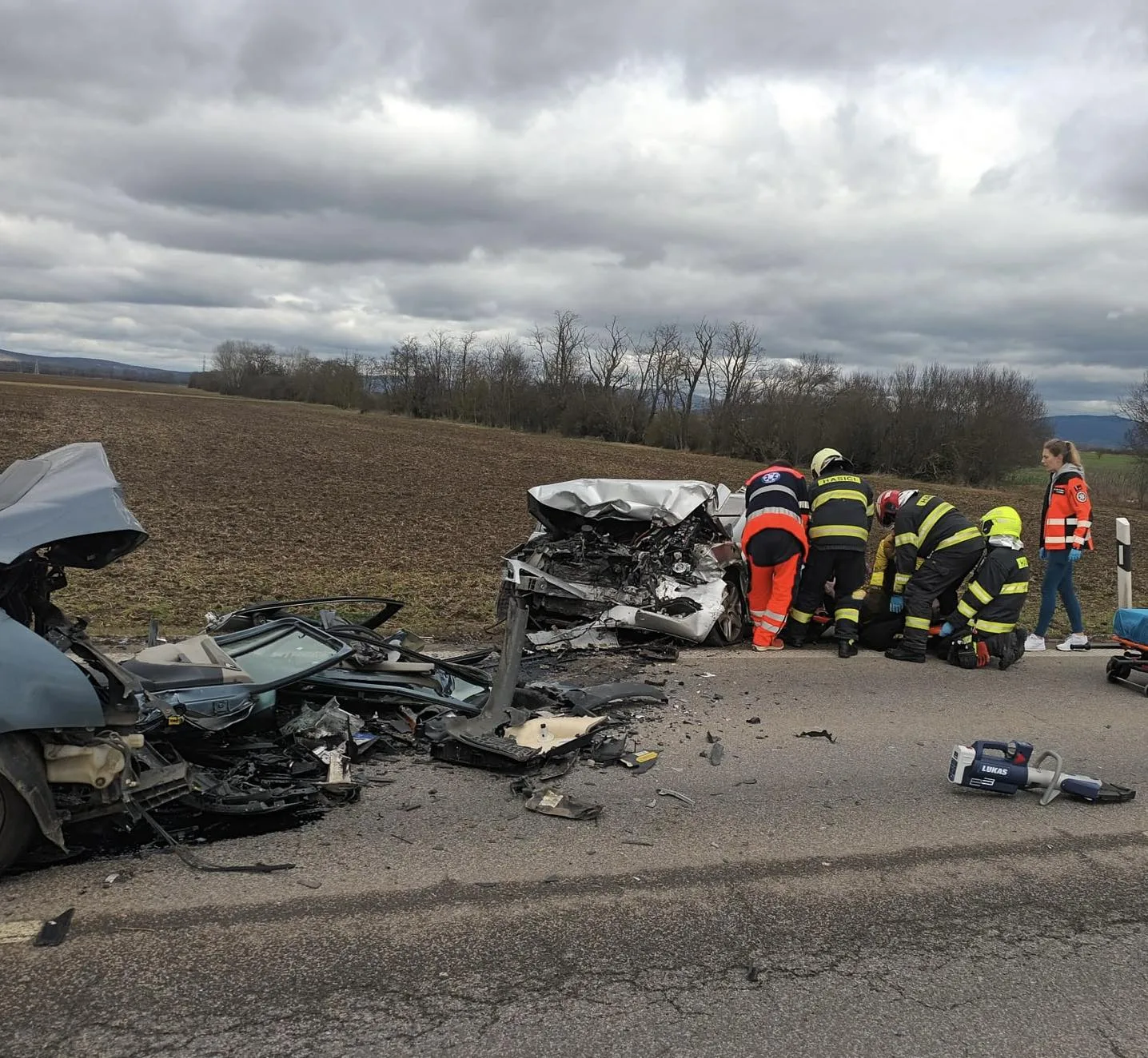 nehoda na ceste I/51 v obci Horná Seč v smere na Levice