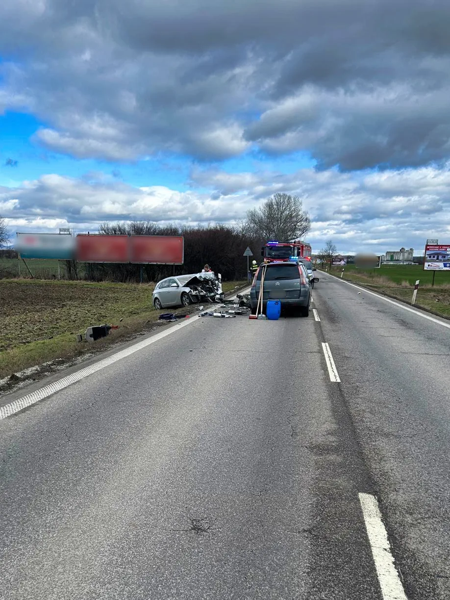 nehoda na ceste I/51 v obci Horná Seč v smere na Levice