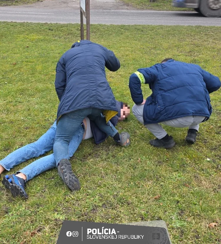 polícia podvod páchateľ