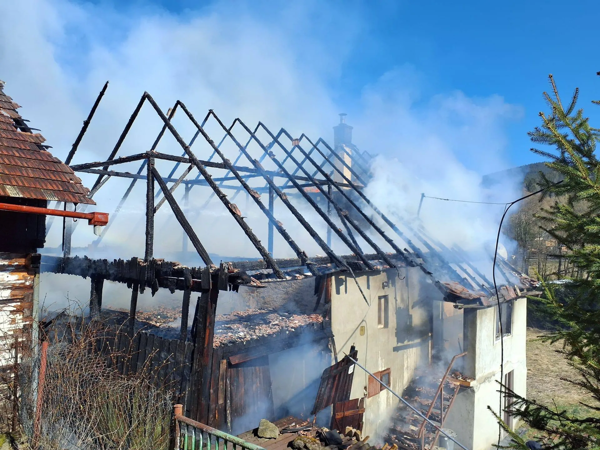 požiar, dom, Turček