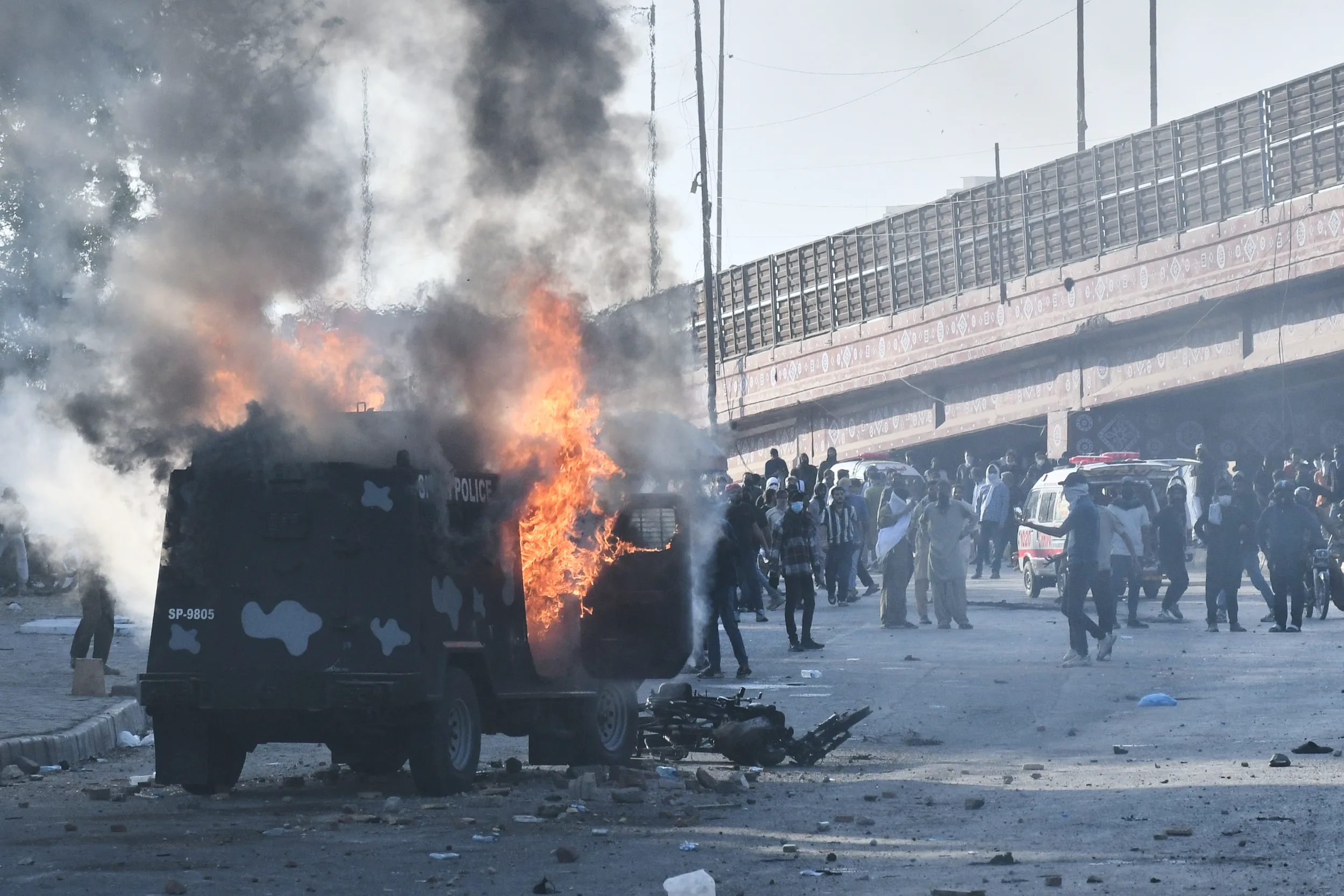 Chameneí, Pakistan, protest