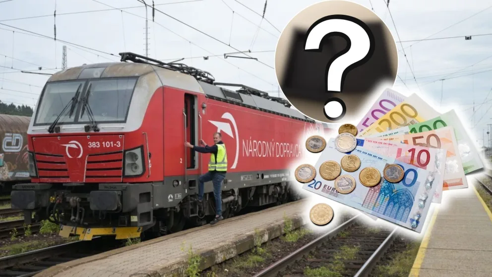 vlak čierna skrinka